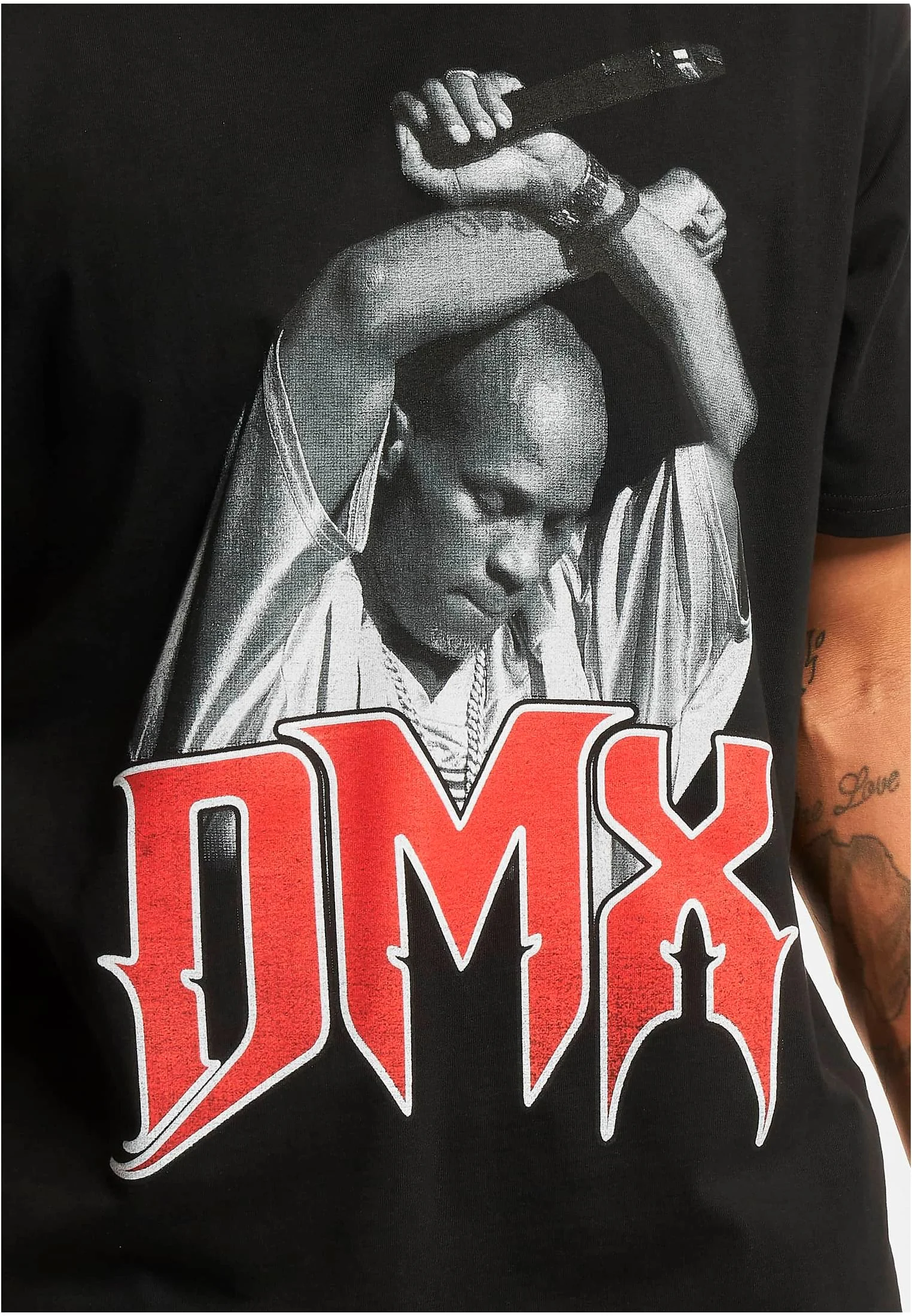 skwm-tb-MT1847_Mw15-00007 DMX Armscrossed Oversize Tee