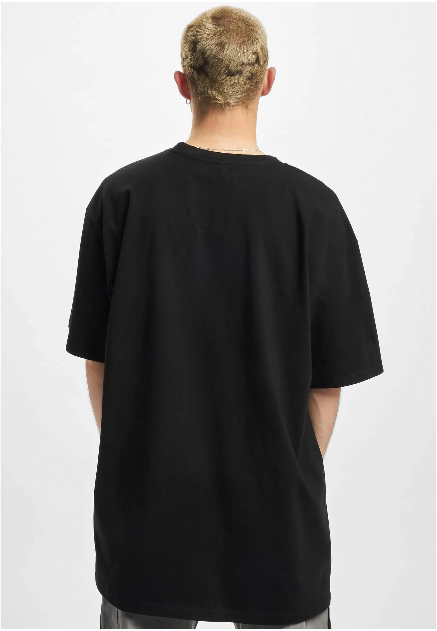 skwm-tb-MT1896_Mw2-00007 Catch Em Oversize Tee