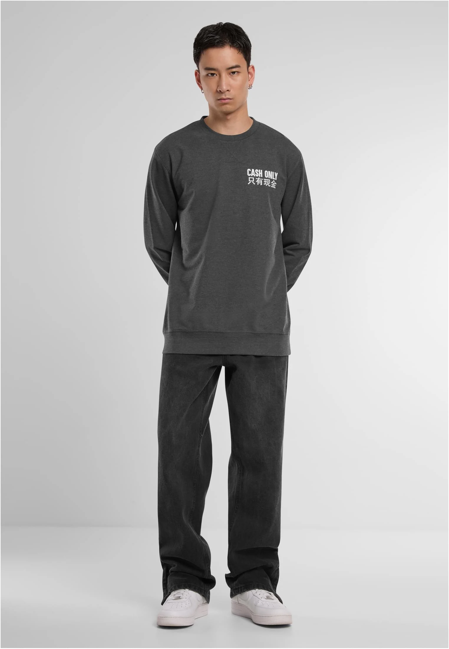 skwm-tb-MT2663_Mw12-00091_badcbfb8-60e2-4654-947c-7866f0558416 Cash Only Crewneck