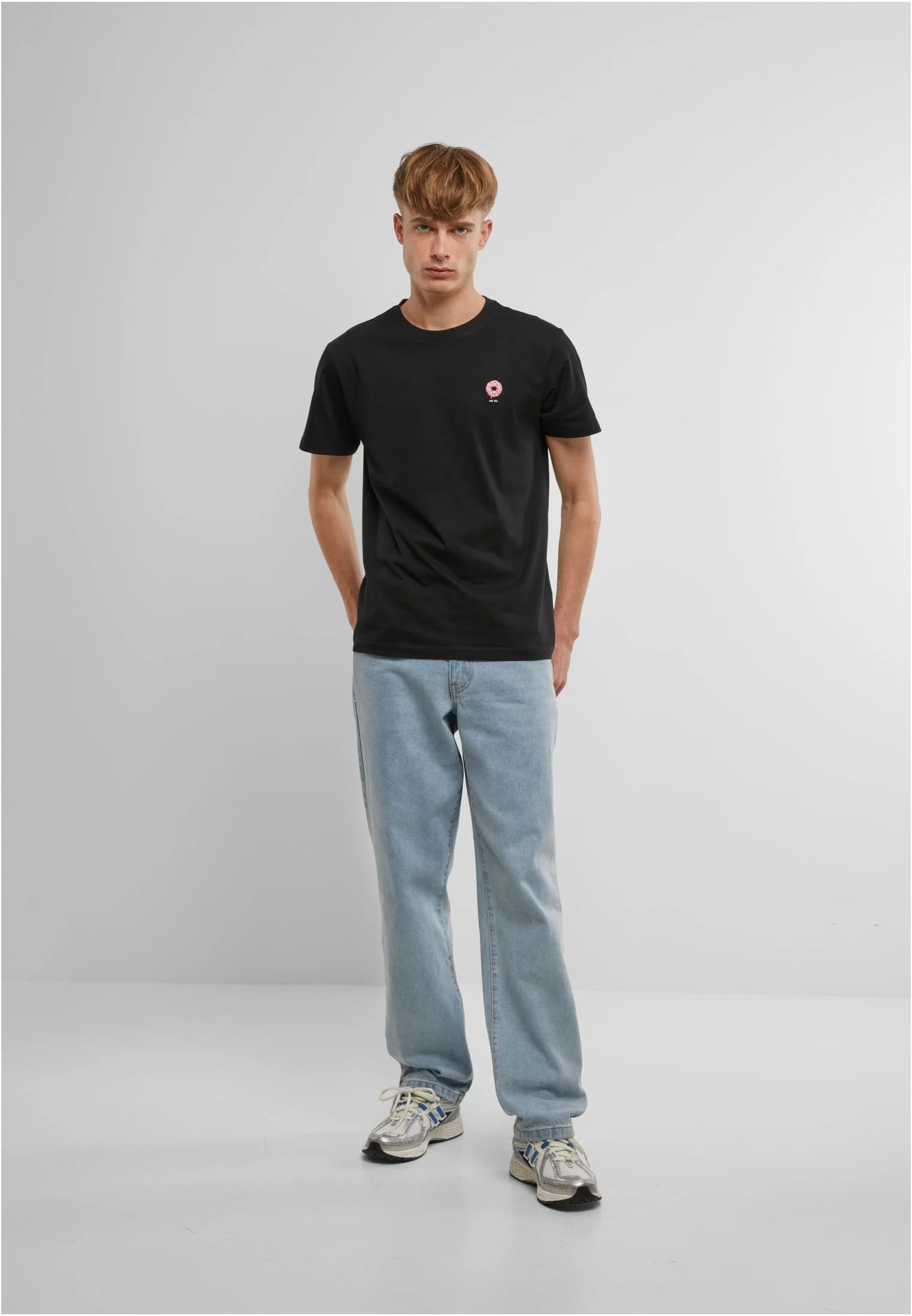 skwm-tb-MT2714_Mw12-00007 Donut Tee EMB