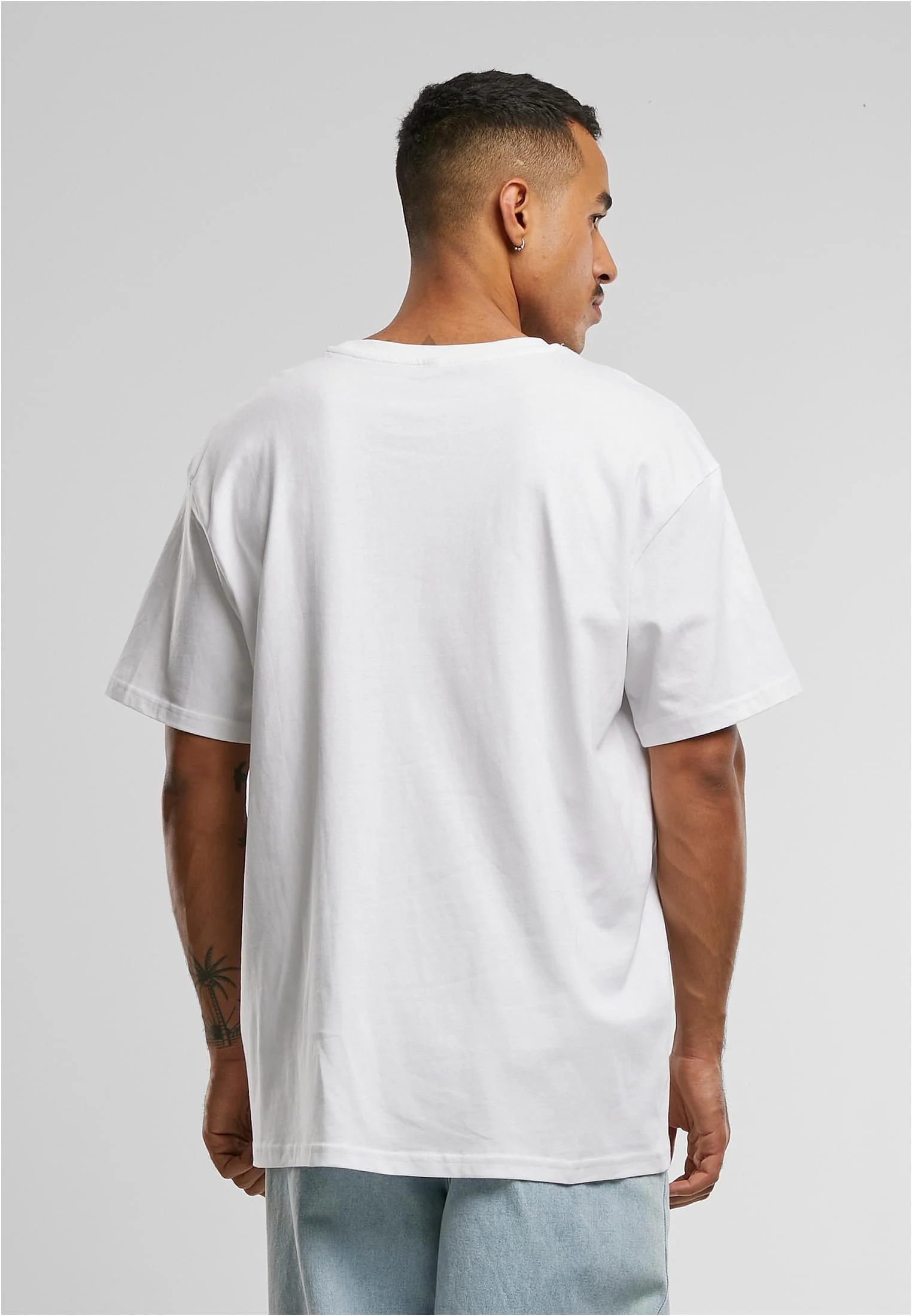 skwm-tb-MT2738_Mw2-00220_38a566dc-8026-4282-98c0-51910eeab76d Doves Oversize Tee