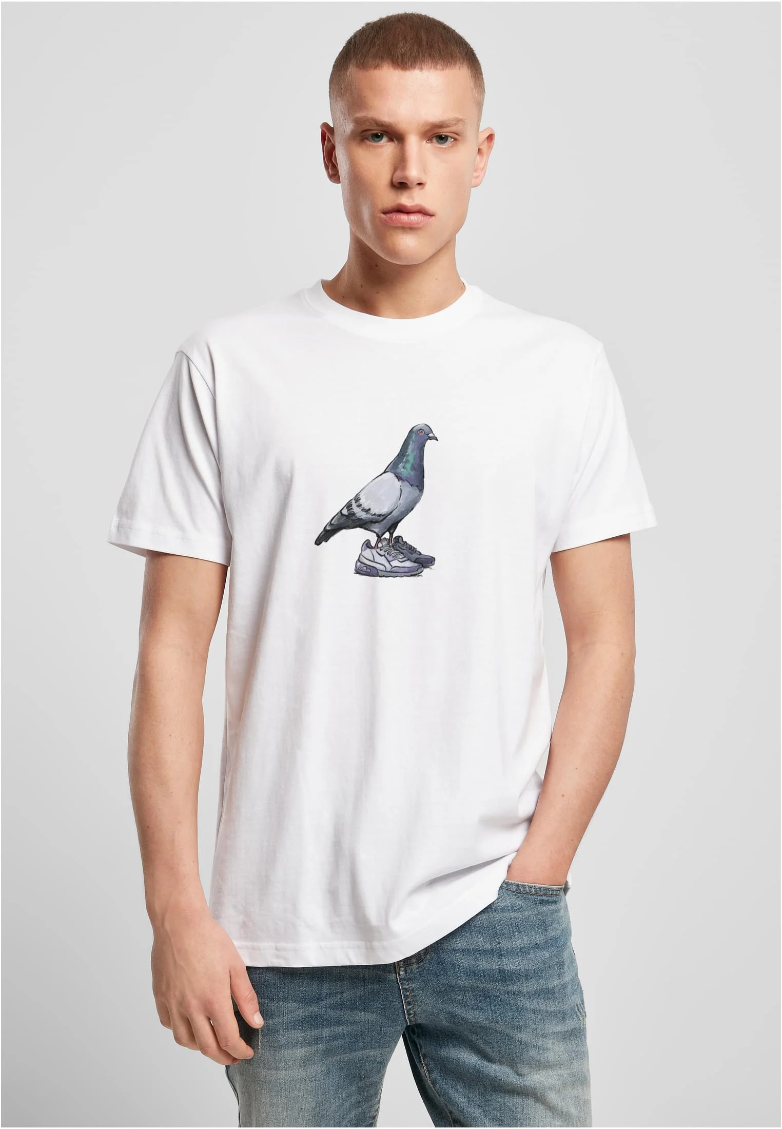 skwm-tb-MT2894_Mw1-00220_c72ae84b-c23a-4bc2-8f3d-b06d06b06841 Dove Sneaker Tee