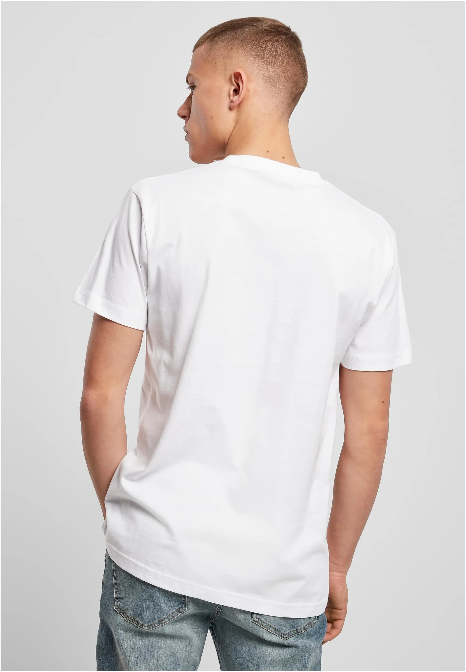 skwm-tb-MT2894_Mw2-00220 Dove Sneaker Tee