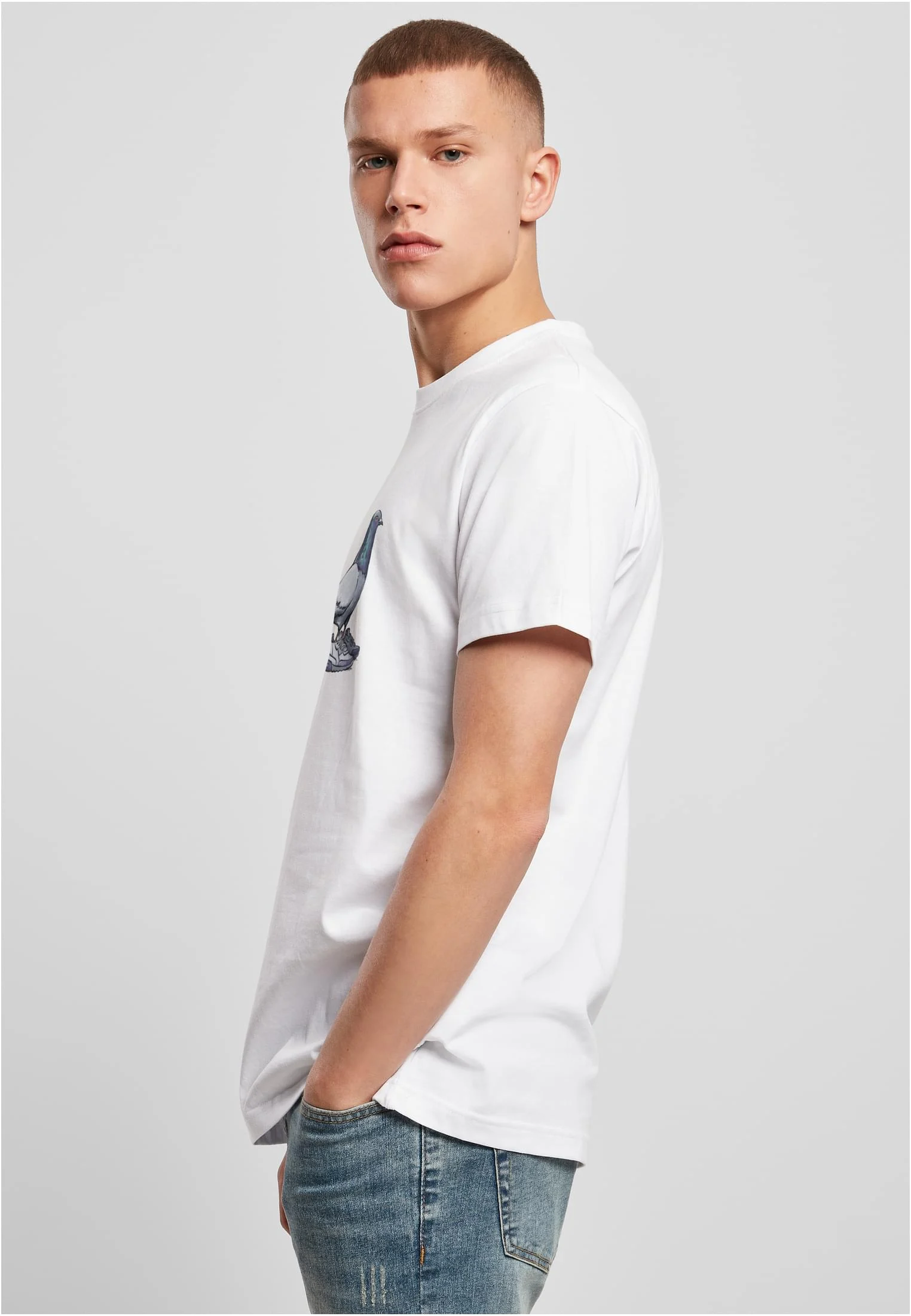 skwm-tb-MT2894_Mw4-00220 Dove Sneaker Tee