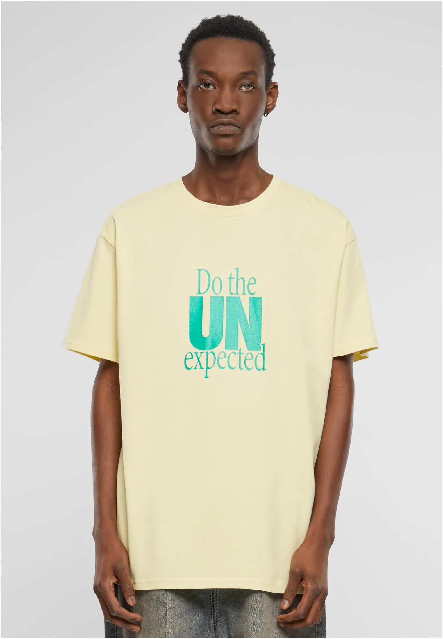 skwm-tb-MT3121_Mw1-03660_75bd1e25-fc2b-446e-af75-9f4e4add1059 Do The Unexpected Oversize Tee