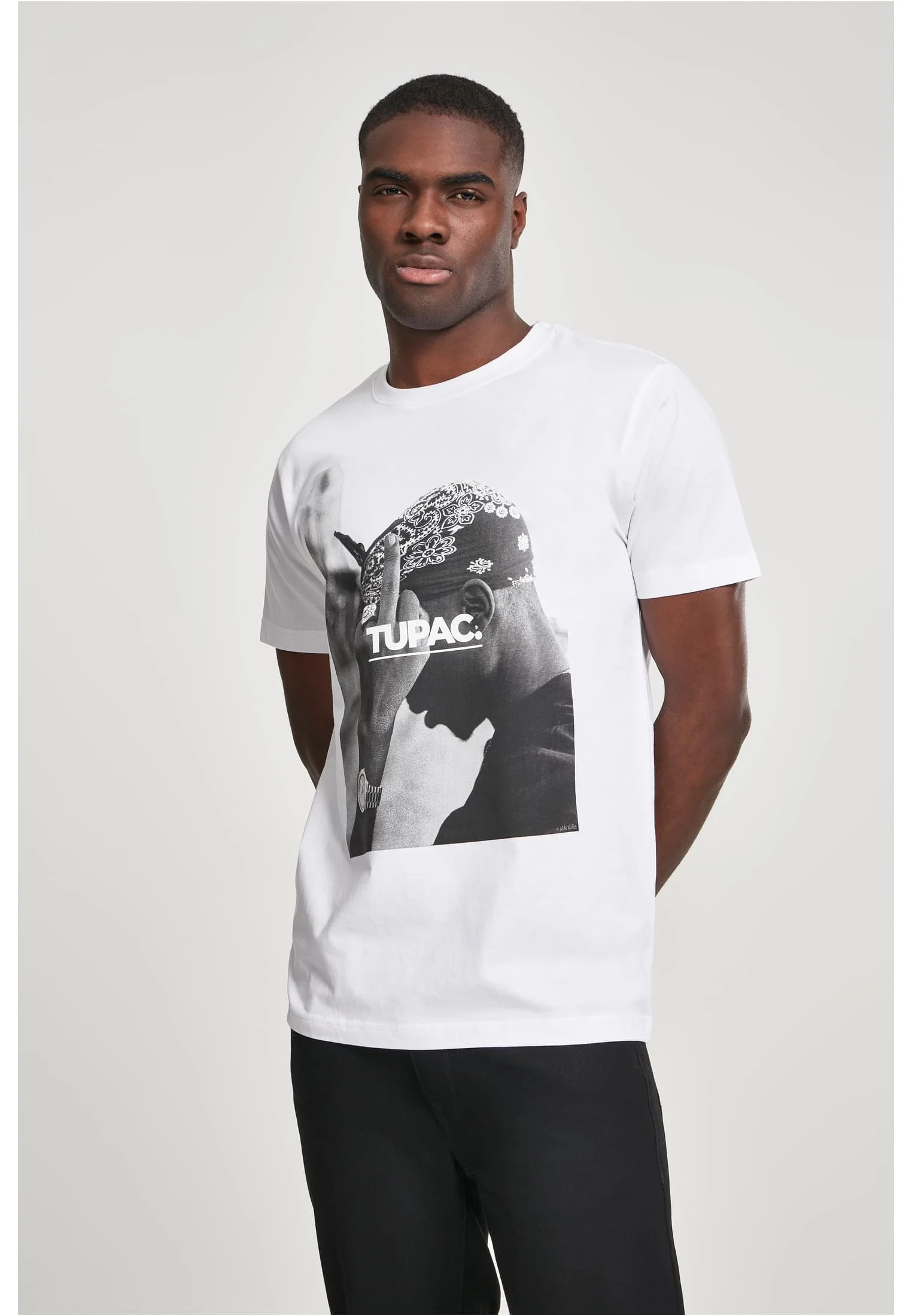 skwm-tb-MT315_Mw1-00220_3ebea242-cc28-4a2d-9eb5-a953f3e431a1 2Pac F*ck The World Tee