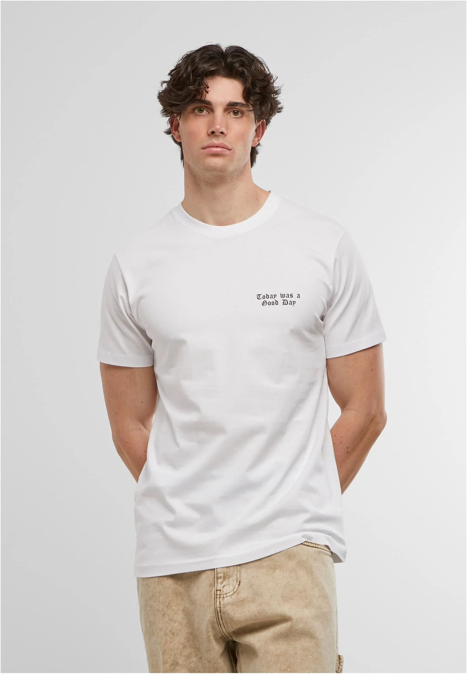 skwm-tb-MT3254_Mw1-00220_778d3612-16af-4a94-9690-4c310e308a25 Good Day Tee