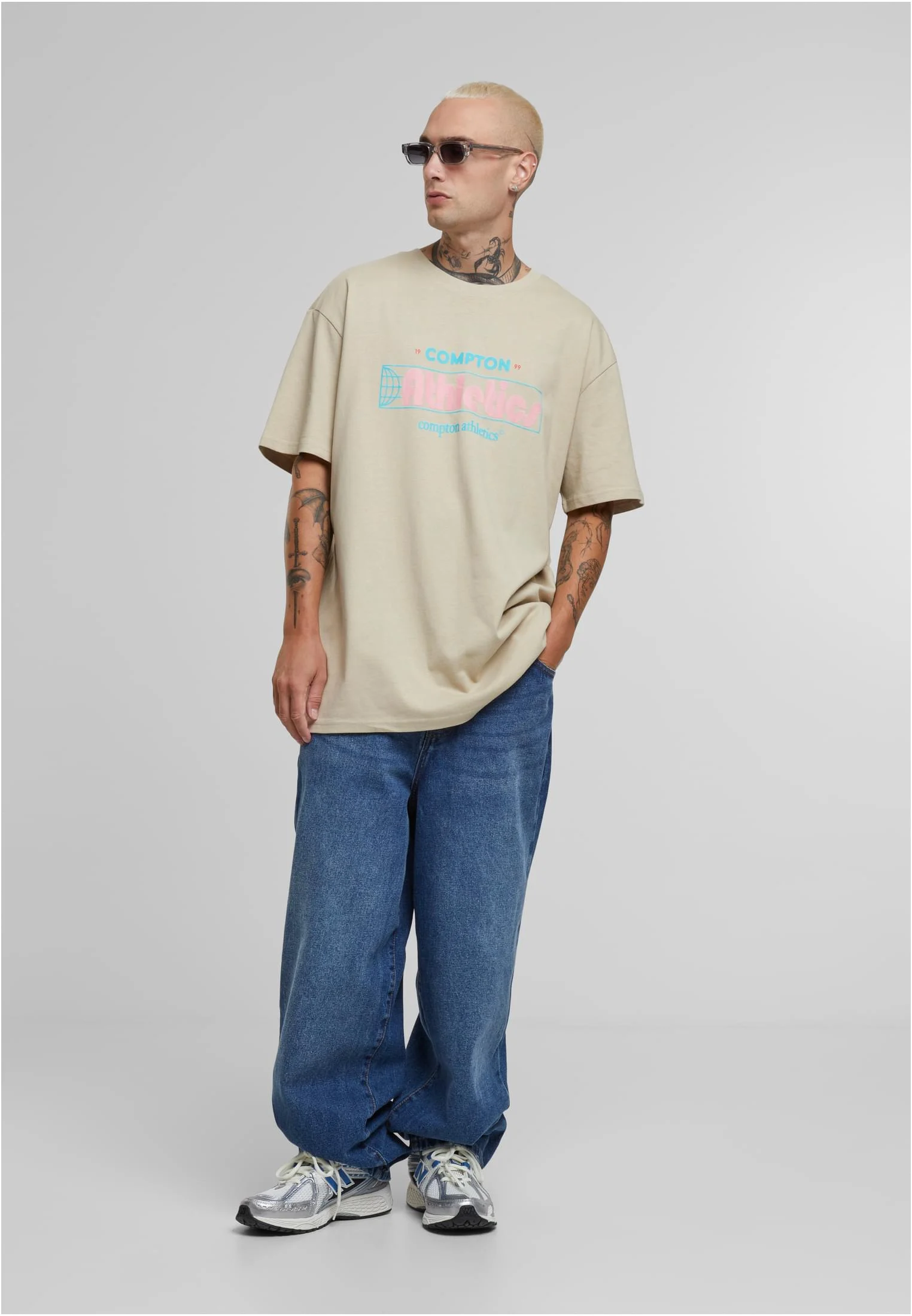 skwm-tb-MT3526_Mw12-00208 Compton Athletic Club Oversize Tee