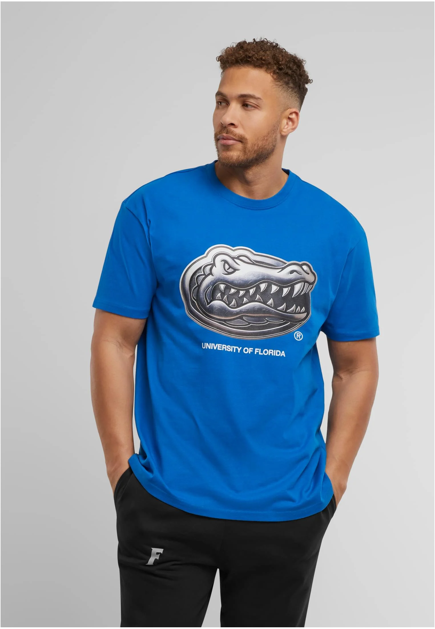 skwm-tb-MT3729_Mw1-01495_80af17be-ace6-450b-bda5-c91abb30d3b4 Florida Gators Chrome Logo Oversize Tee