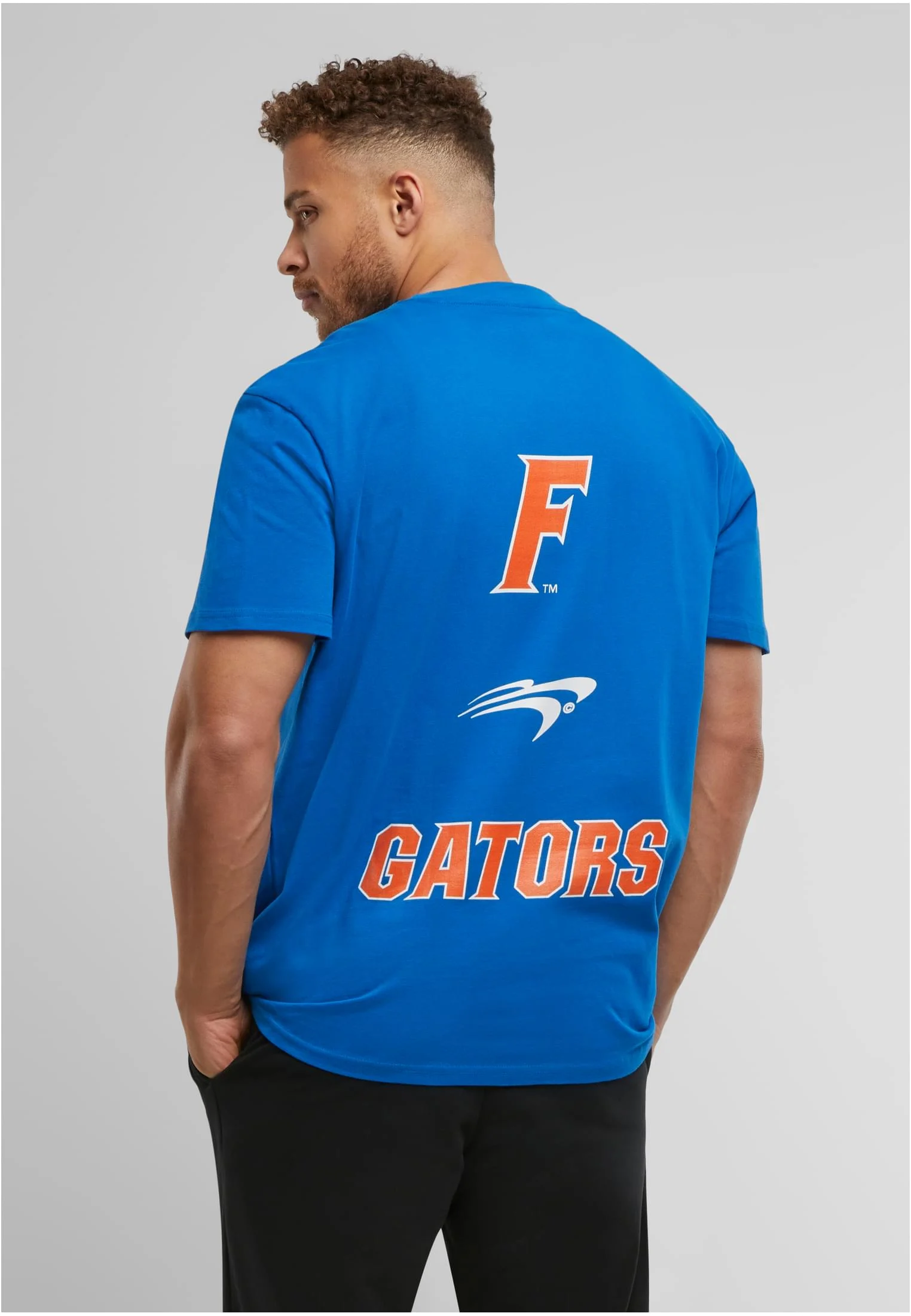 skwm-tb-MT3729_Mw2-01495 Florida Gators Chrome Logo Oversize Tee