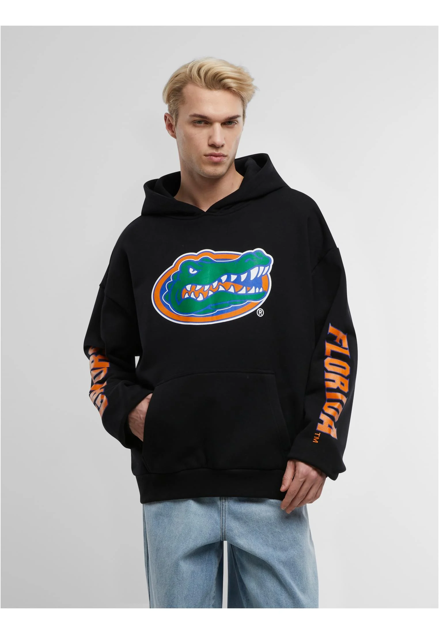 skwm-tb-MT3732_Mw1-00007_91ae6cb1-bca8-4a22-82a3-1104fde2d5e4 Florida Gators Multi Logo Oversize Hoody