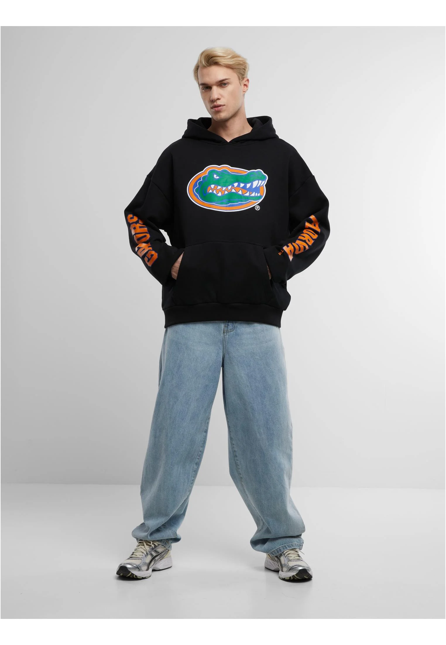 skwm-tb-MT3732_Mw12-00007 Florida Gators Multi Logo Oversize Hoody