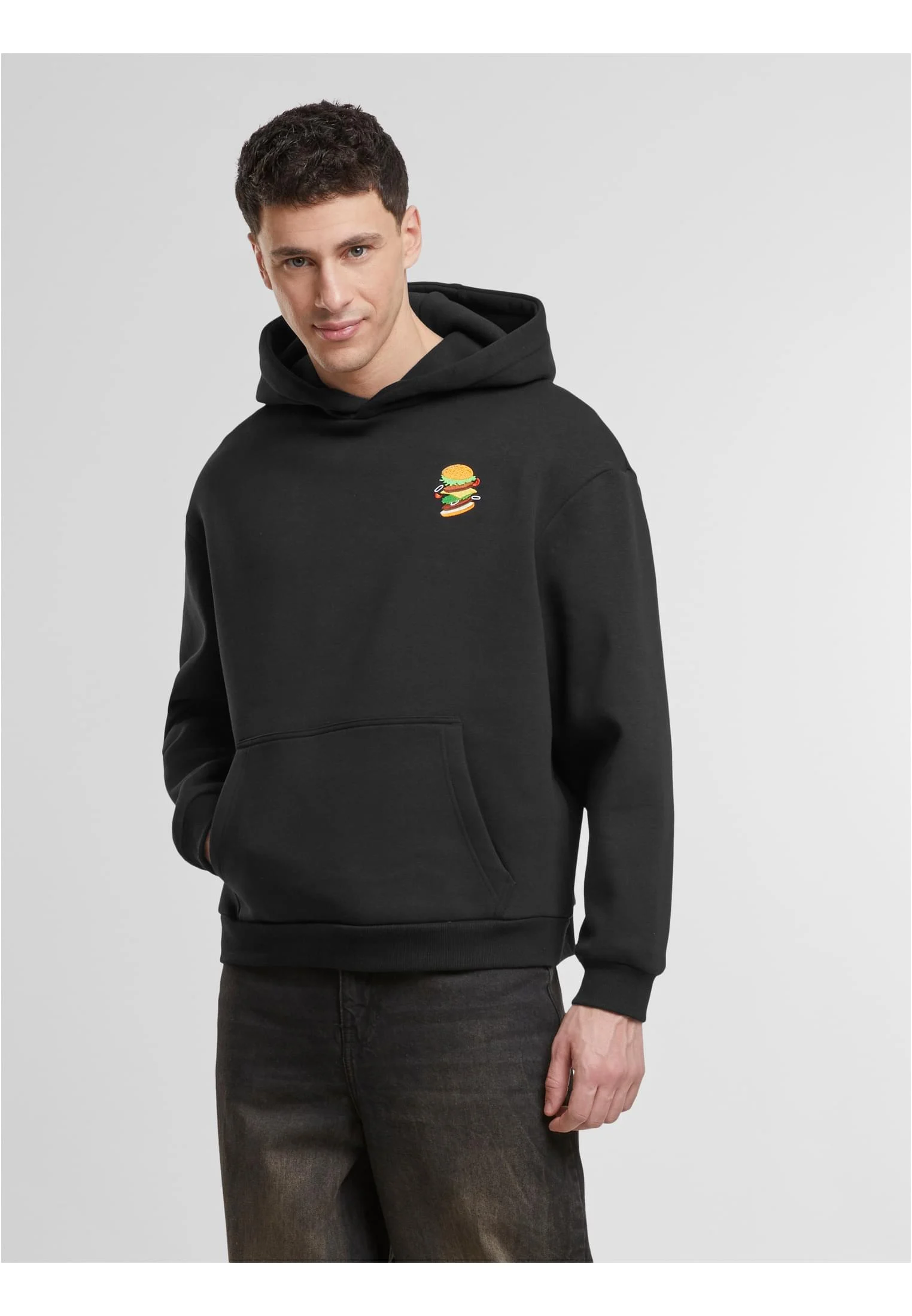 skwm-tb-MT3827_Mw1-00007_8e9226ce-684b-4e15-84bf-dfc828a08e90 Burger EMB Fluffy Hoody
