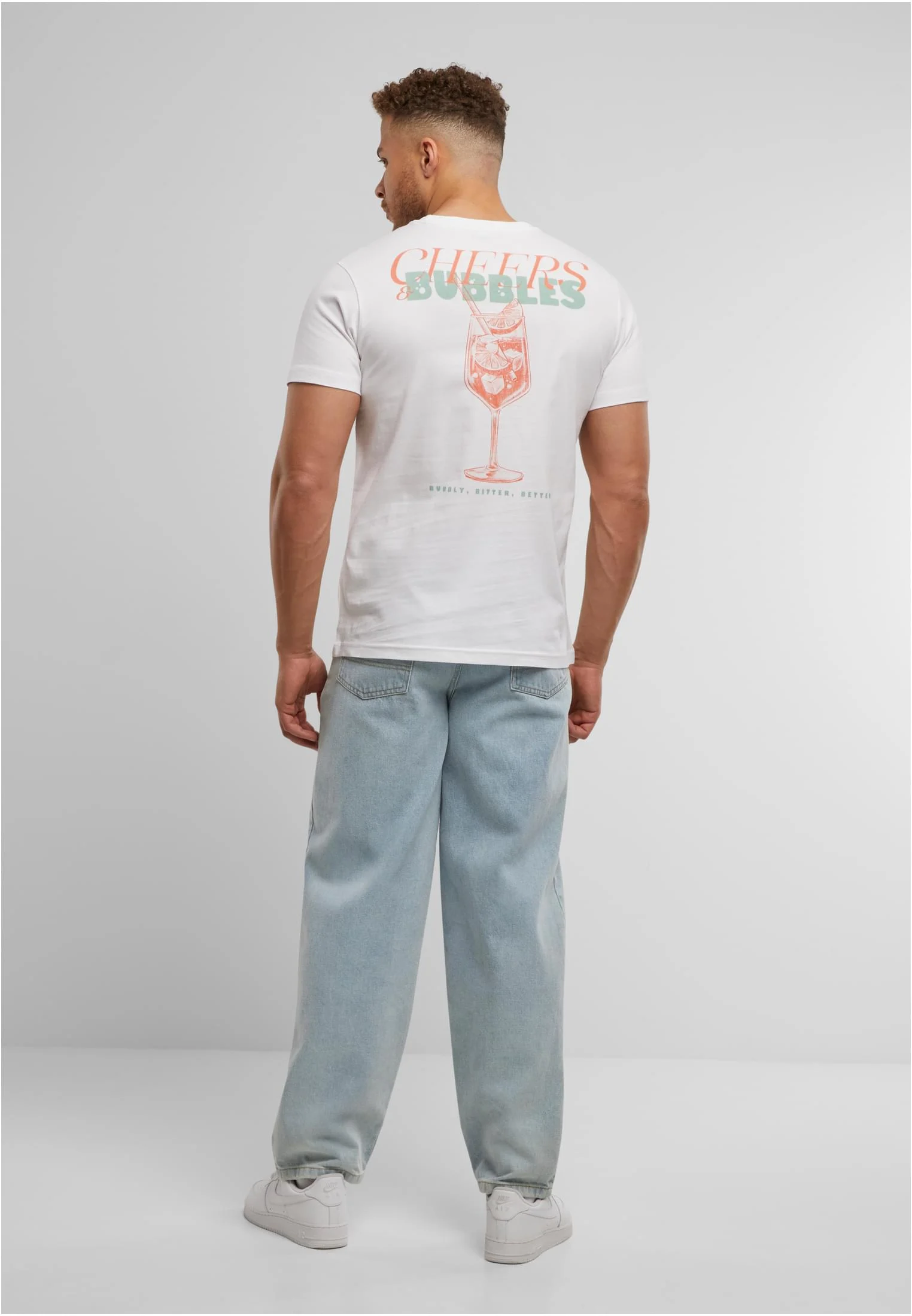 skwm-tb-MT3895_Mw17-00220 Cheers Bubbles Tee