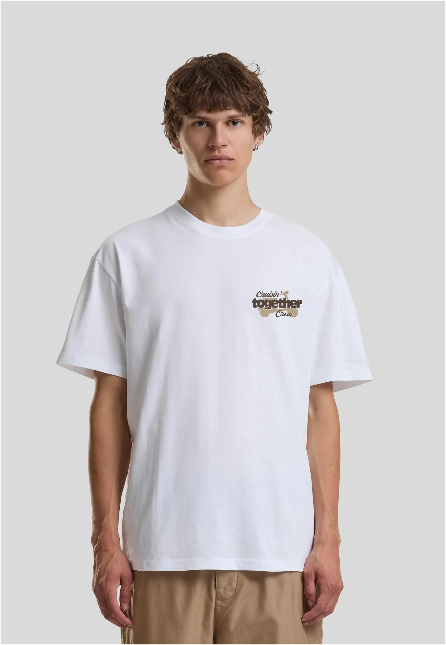 skwm-tb-MT4276_Mw1-00220_1de8f3b6-e5e2-4087-95a7-0a3a0a22fc3d Cruising Together Crew Oversize Tee