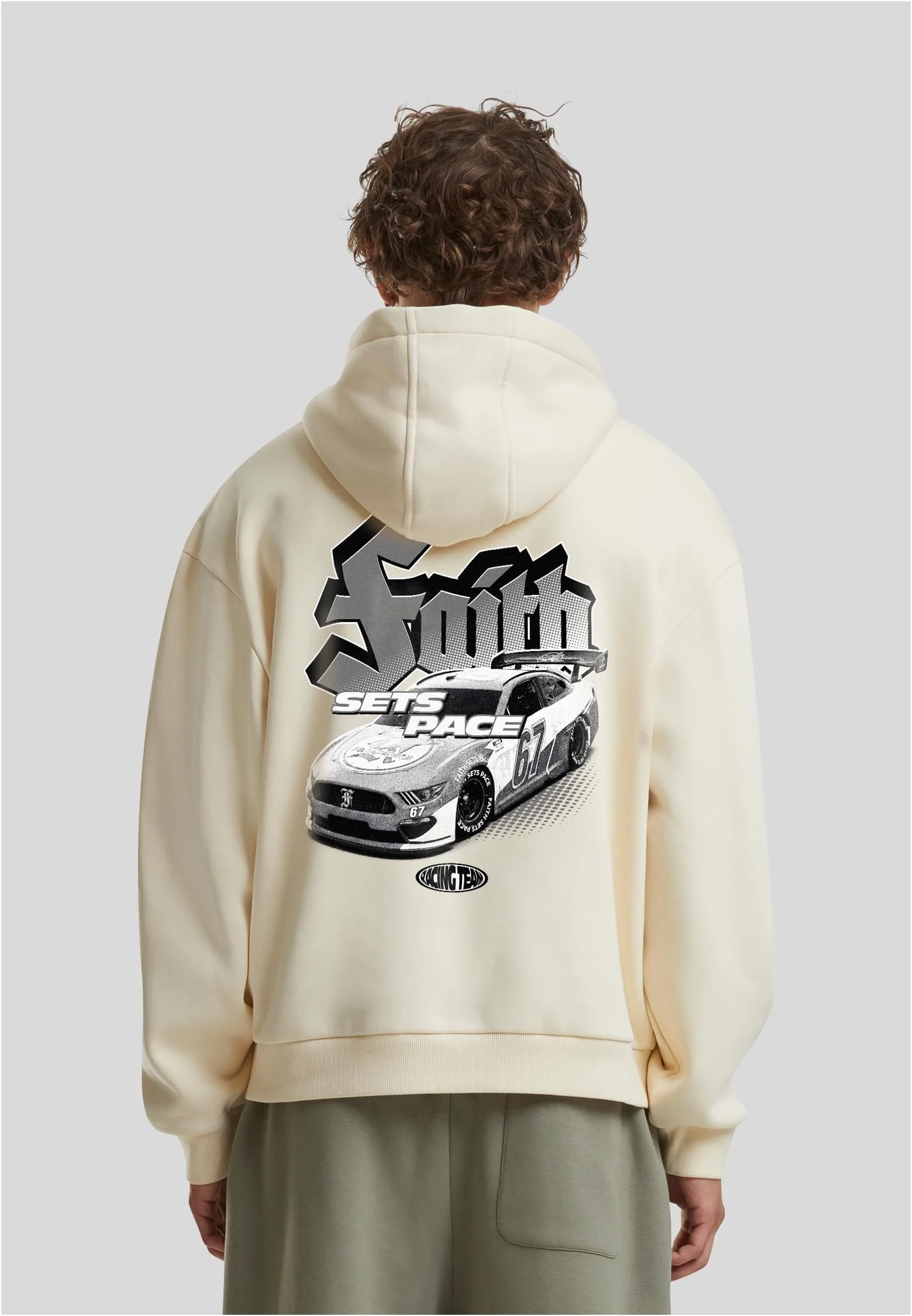 skwm-tb-MT4320_Mw2-02903 Faith Sets Pace Fluffy Hoody