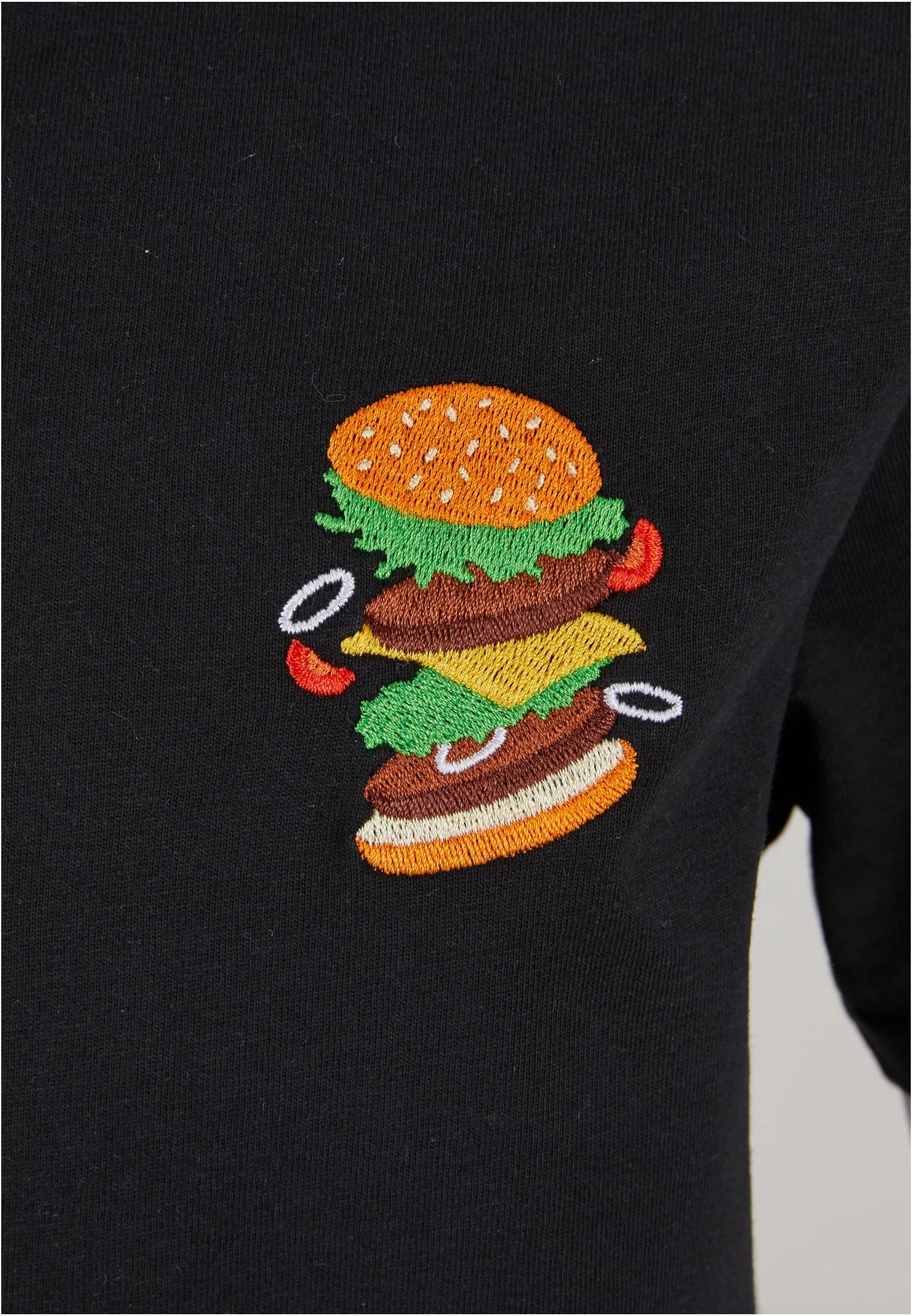 skwm-tb-MTK359_P7-00007 Burger Love EMB Tee