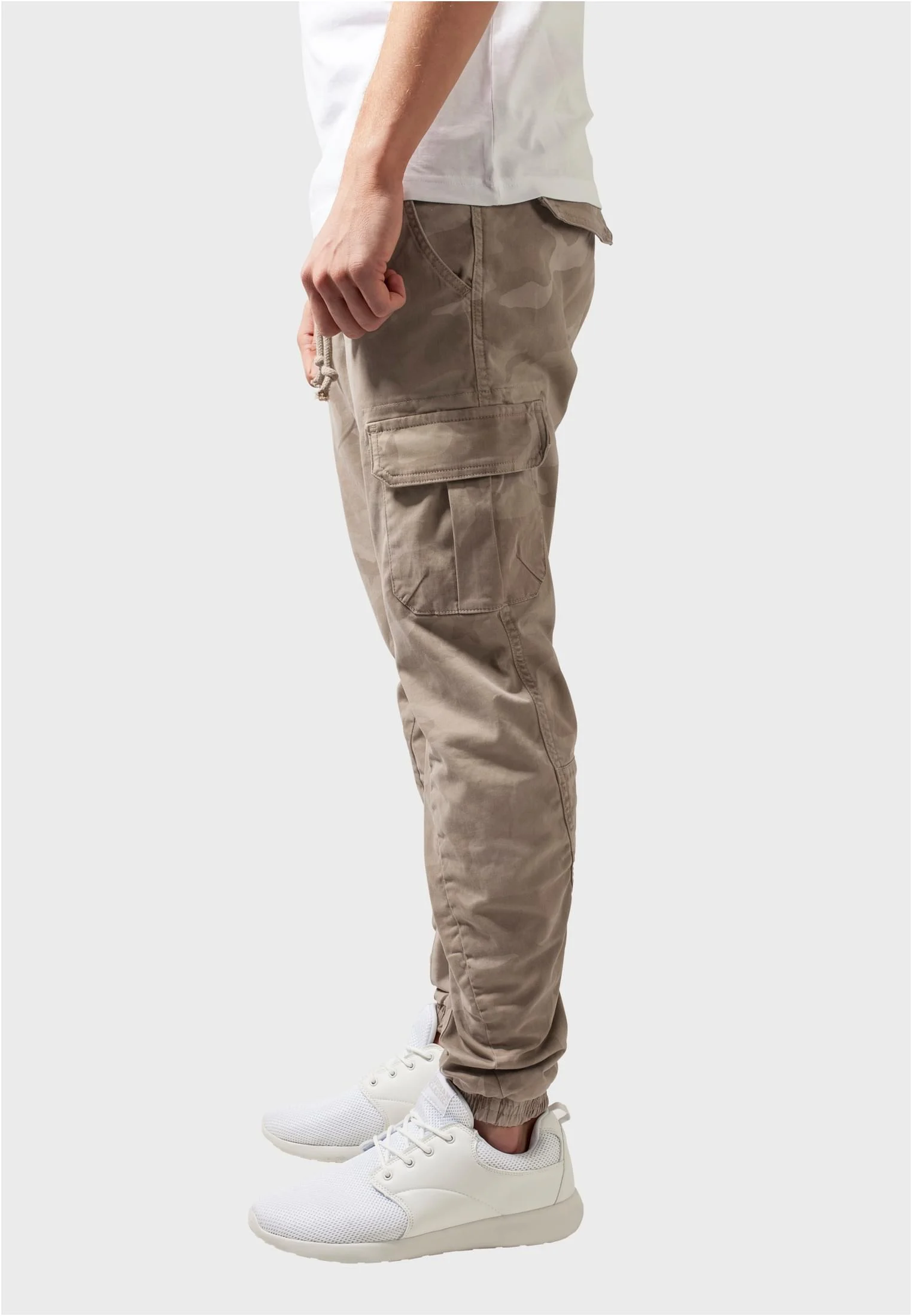 skwm-tb-TB1611_Mw4-00867 Camo Cargo Jogging Pants