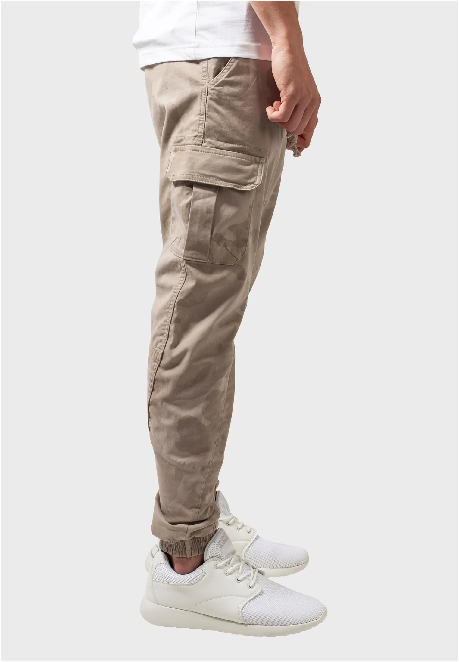 skwm-tb-TB1611_Mw5-00867 Camo Cargo Jogging Pants
