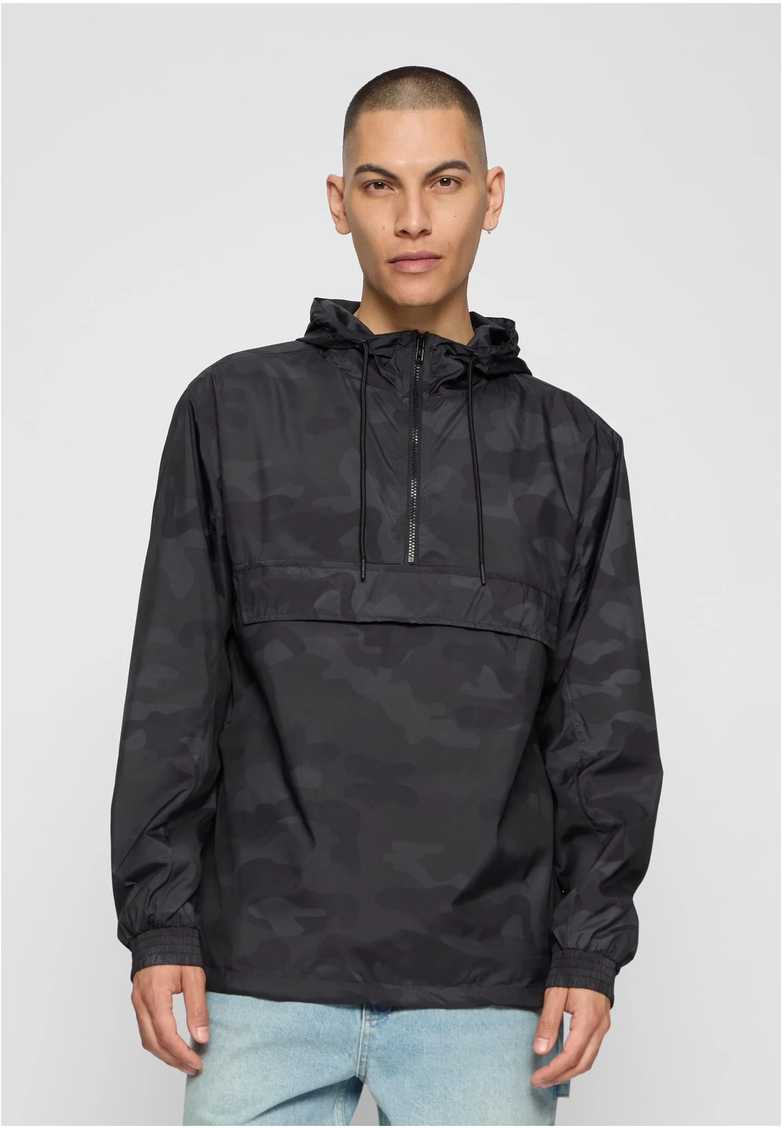 skwm-tb-TB1623_Mw1-00707_cafb129c-17ad-4957-b53a-8c6cf83a840e Camo Pull Over Windbreaker
