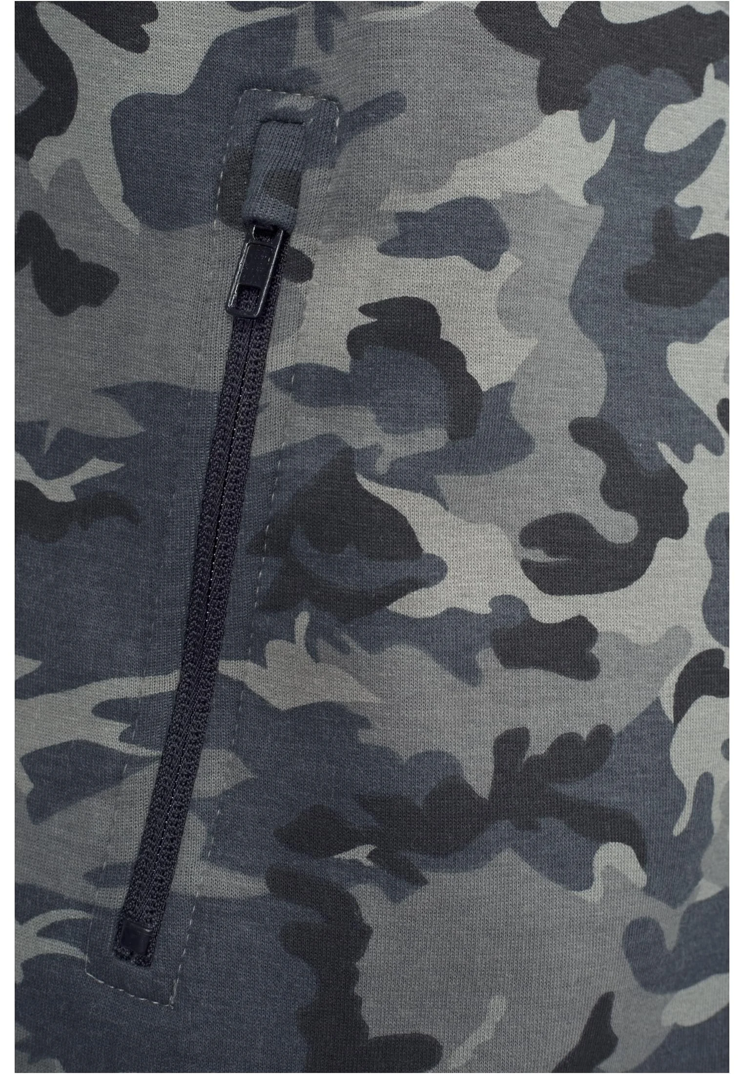 skwm-tb-TB1783_P10-00784_c451c09f-0b00-4c39-b025-182d91d37522 Interlock Camo Zip Jacket