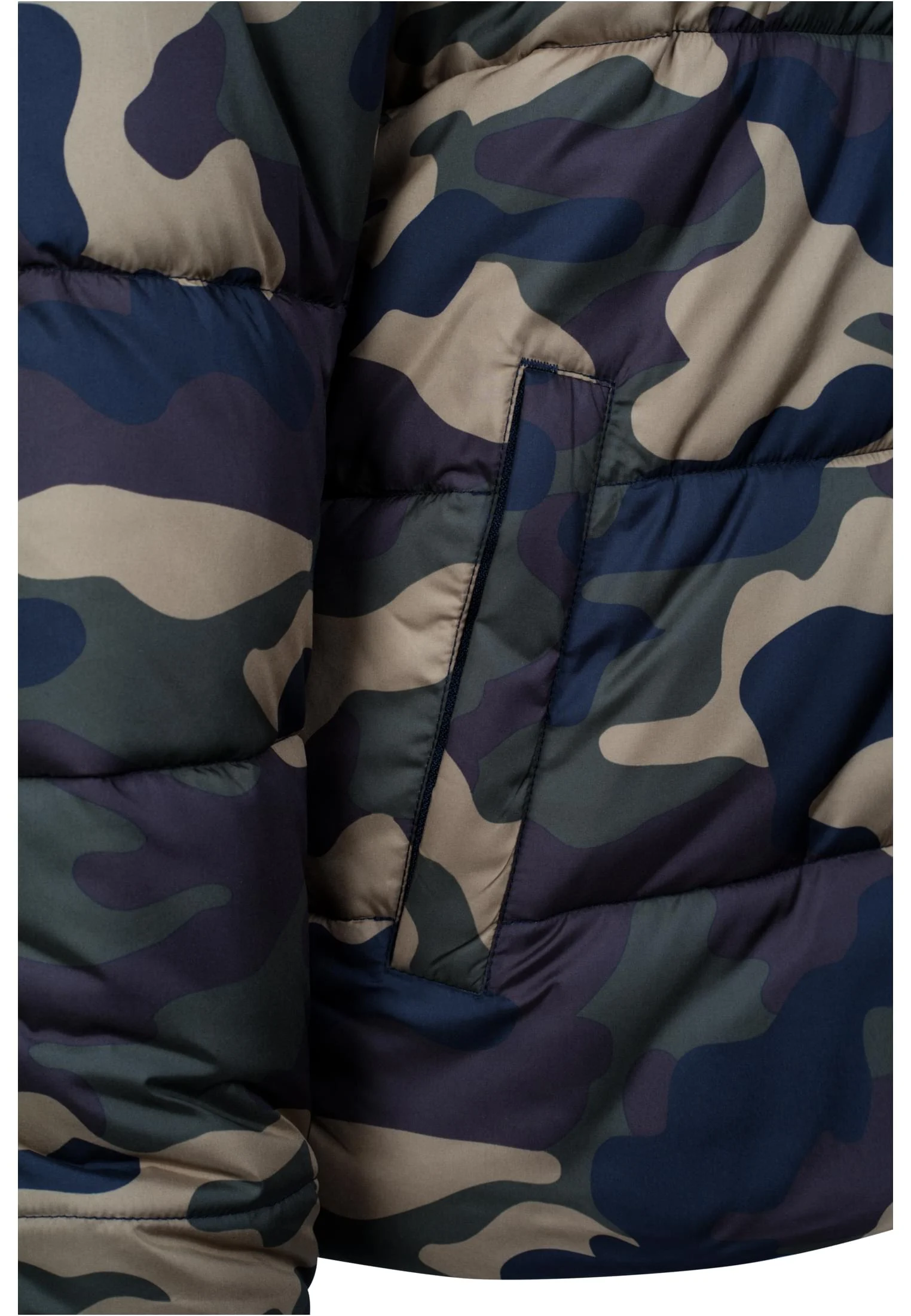 skwm-tb-TB2426_P13-00841 Hooded Camo Puffer Jacket