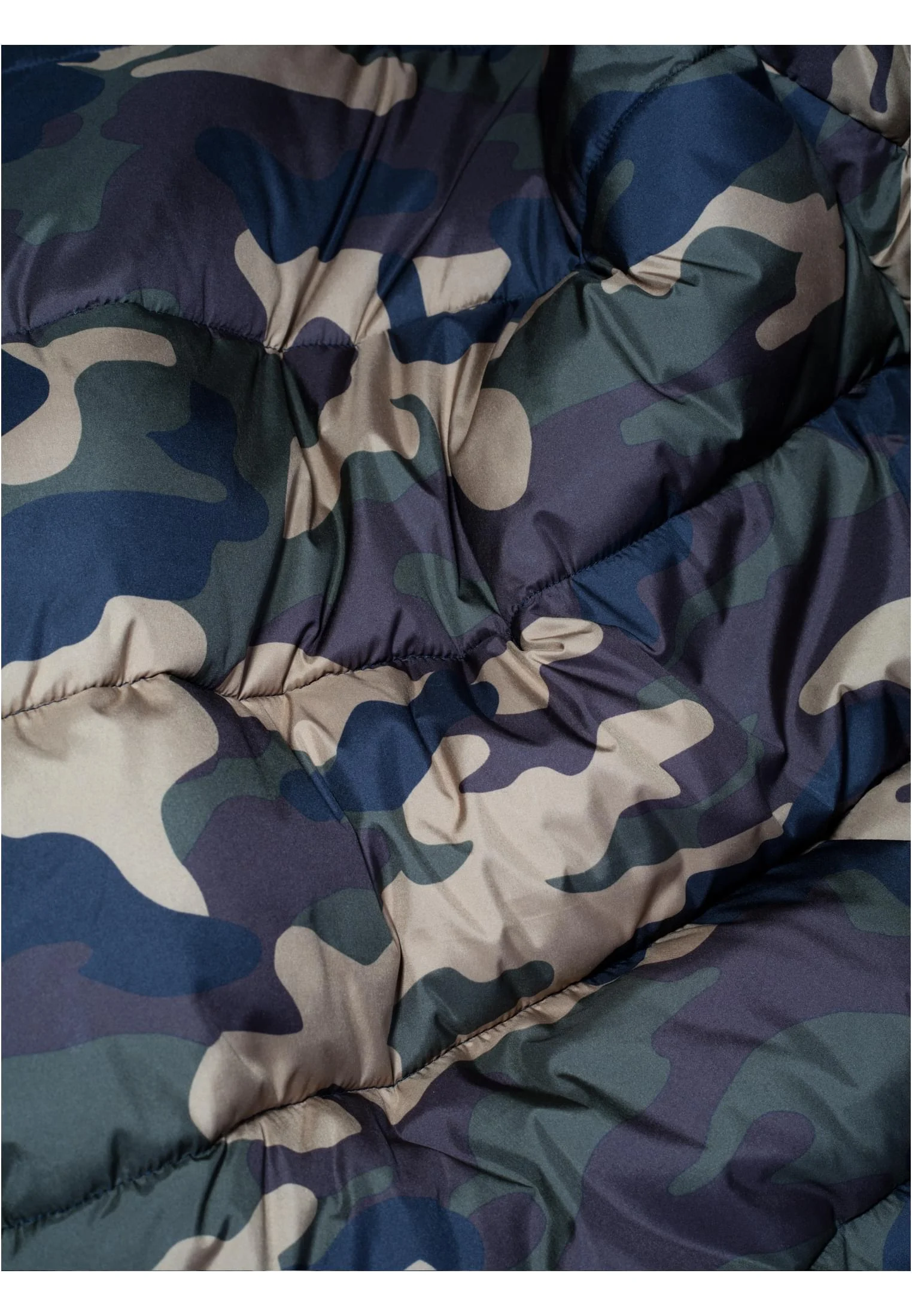 skwm-tb-TB2426_P17-00841 Hooded Camo Puffer Jacket