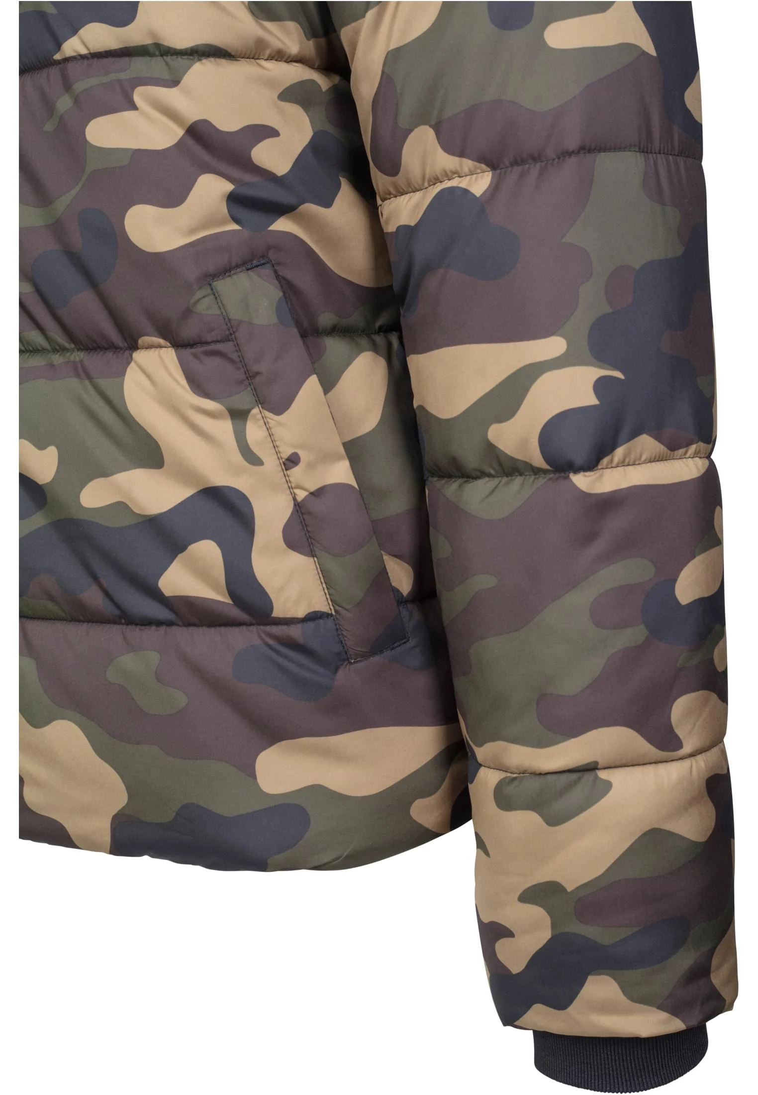 skwm-tb-TB2426_P9-00841 Hooded Camo Puffer Jacket