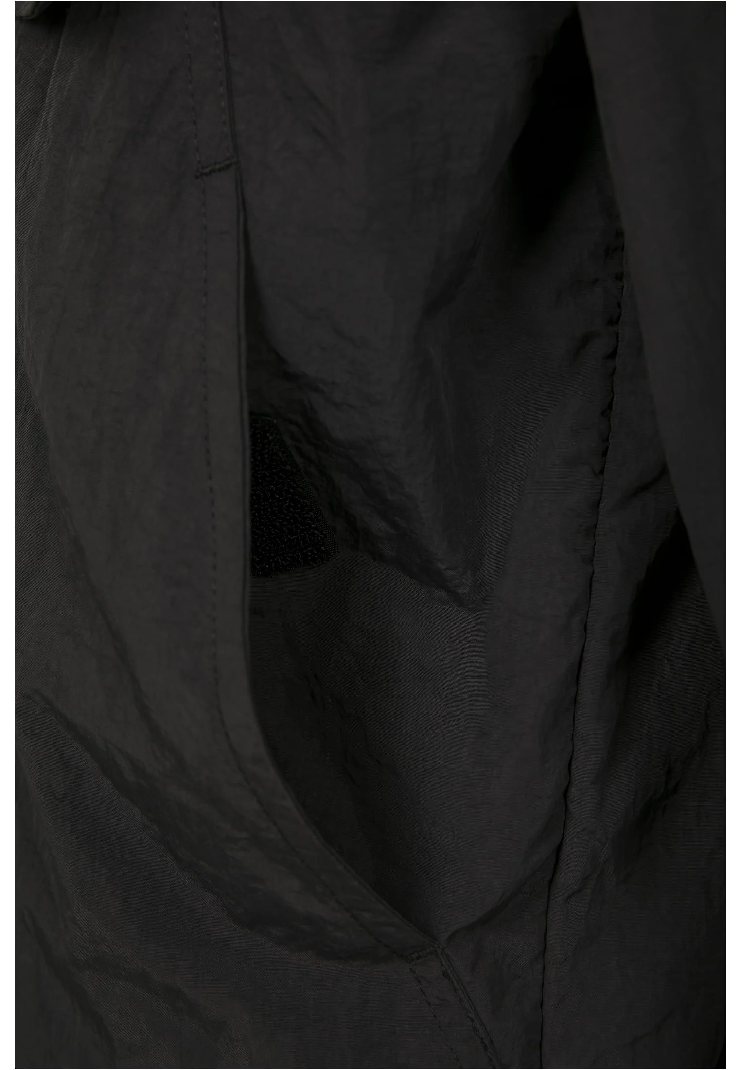 skwm-tb-TB2536_P16-00050_887555f9-f54e-4782-a2df-4bf03e4085b8 Crinkle Nylon Pull Over Jacket