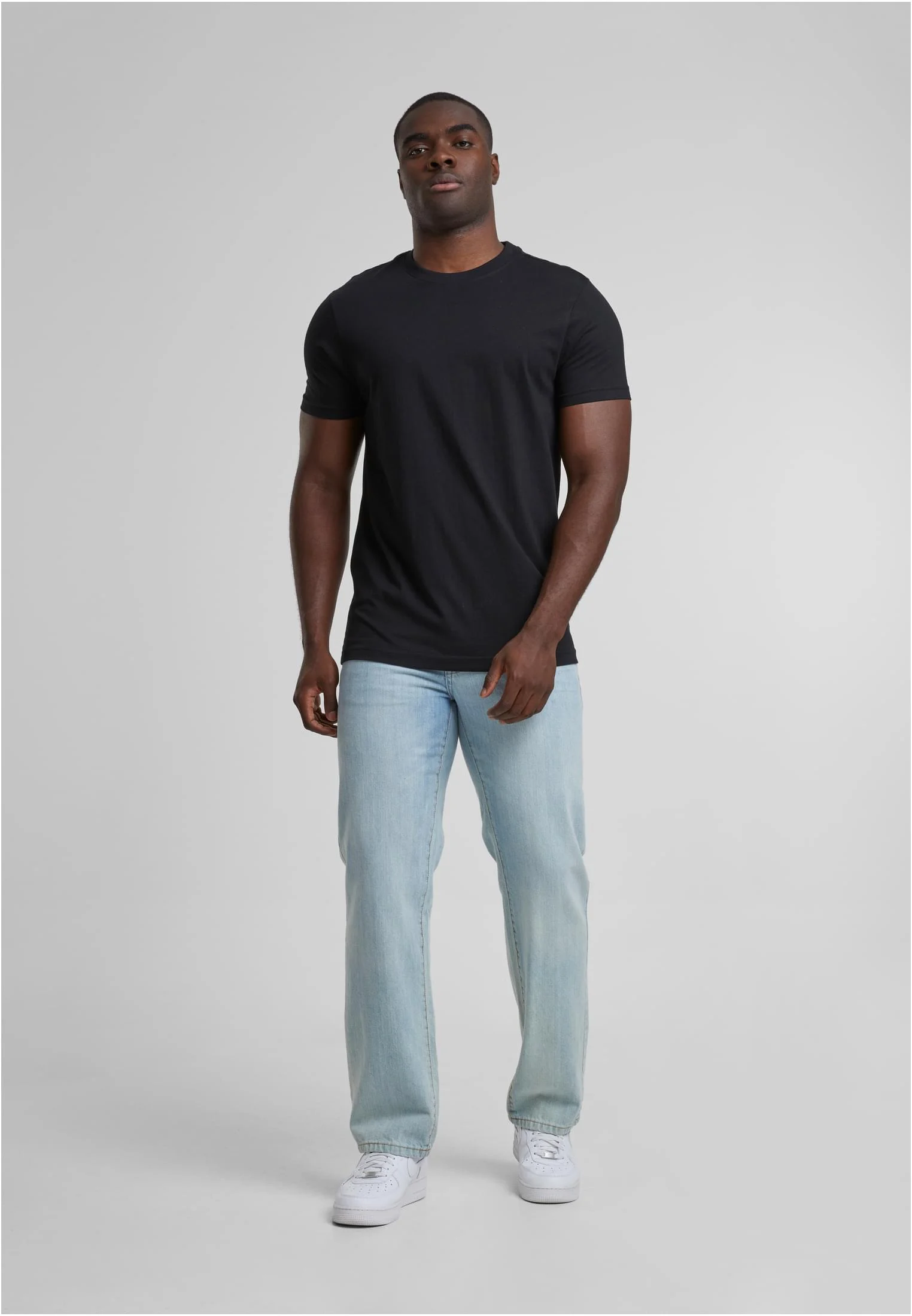 skwm-tb-TB2684B_Mw12-01563_163b0420-c31d-45d2-8e7b-e418e57947a7 Basic Tee 3-Pack