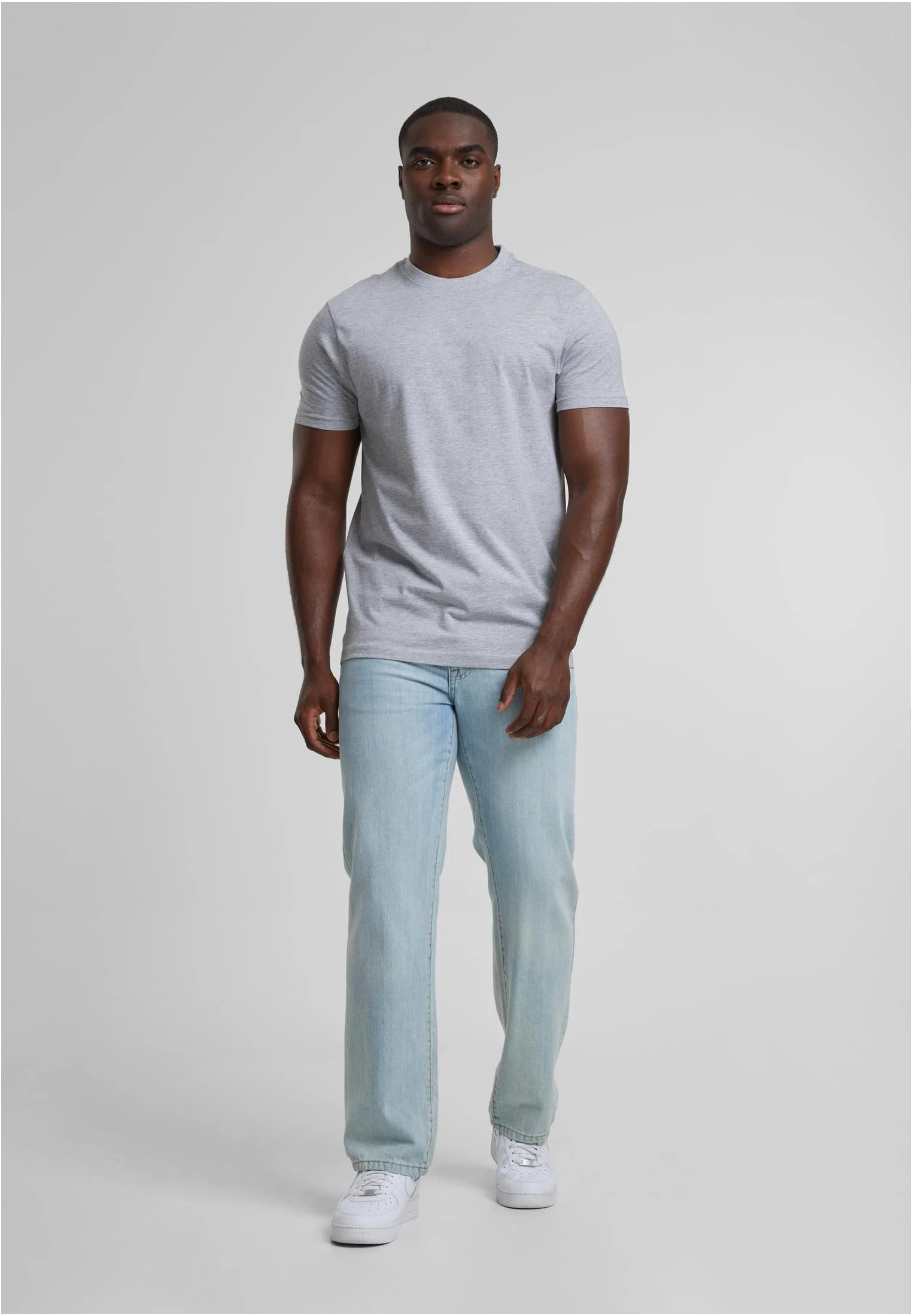 skwm-tb-TB2684B_Mw24-01563 Basic Tee 3-Pack