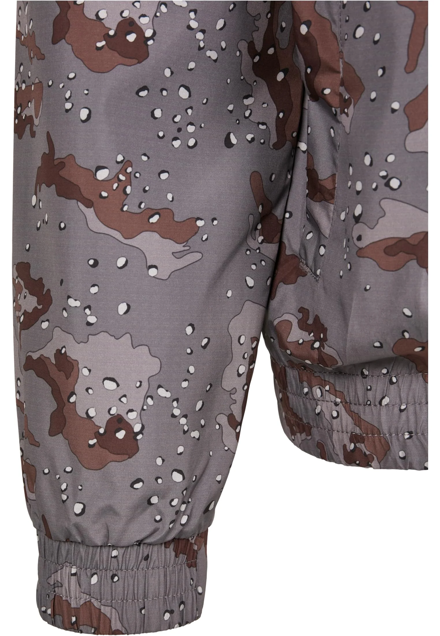skwm-tb-TB3127_P9-00707_de5dfbc1-9406-45a0-afd9-cacd1f7f7e09 Camo Track Jacket