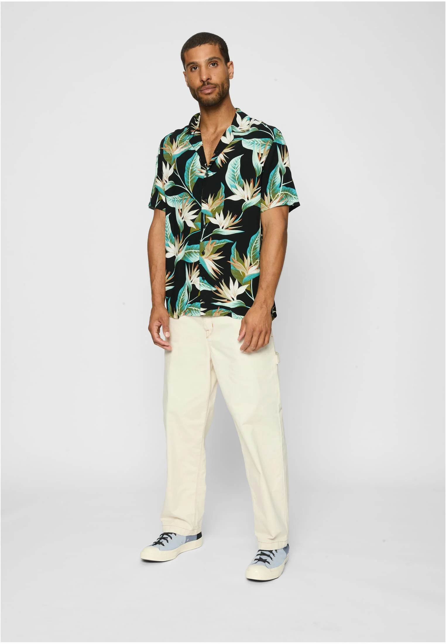 skwm-tb-TB3506_Mw12-02518_9de21ffd-3f6f-44d6-964d-66ac391efa23 Blossoms Resort Shirt