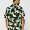 skwm-tb-TB3506_Mw2-02518_f79ec193-0d8d-4d4b-bcaa-63ef4397c5ae Blossoms Resort Shirt
