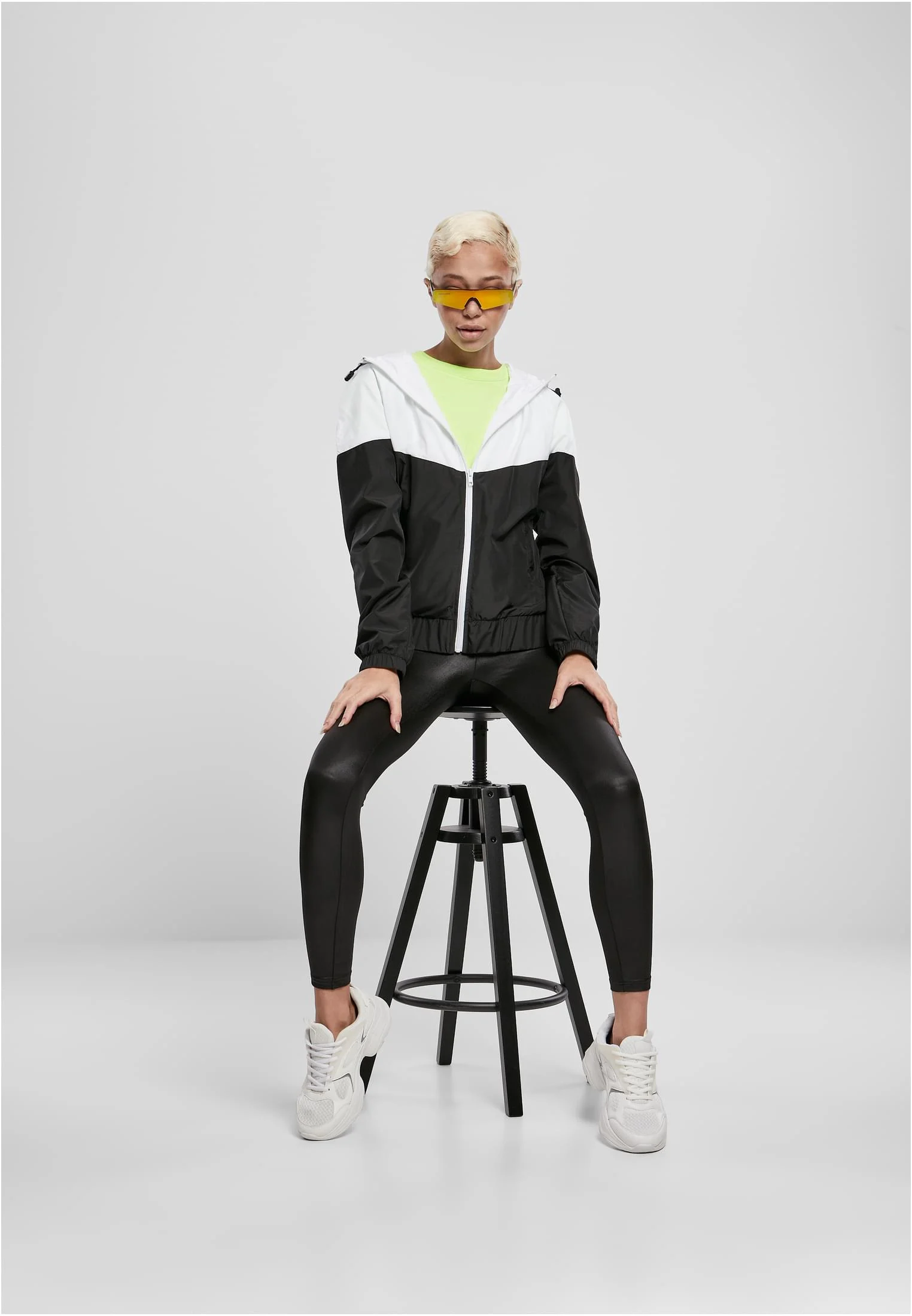 skwm-tb-TB3638_Mw12-01248_1c6f65c3-0517-4305-b57f-42feb85aaf39 Ladies Arrow Windbreaker