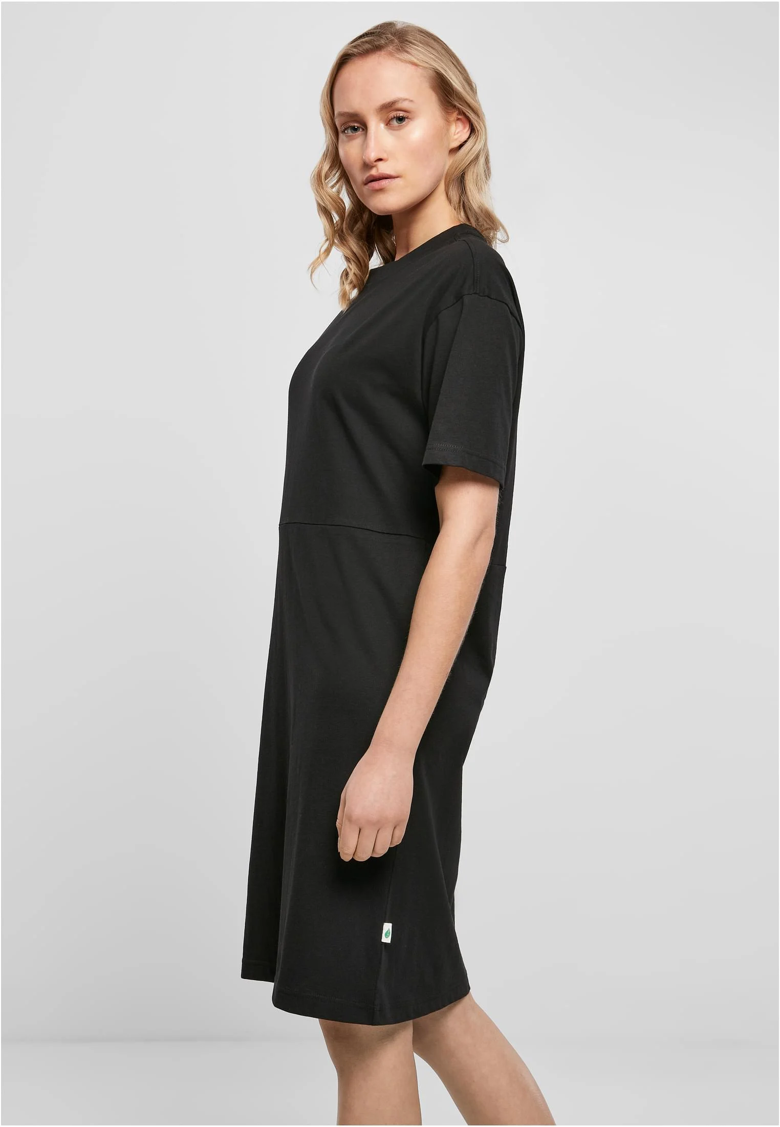 skwm-tb-TB4091_Mw4-00007_74f8f417-bde6-4765-b9cb-6acbaa981771 Ladies Essentials Oversized Slit Tee Dress