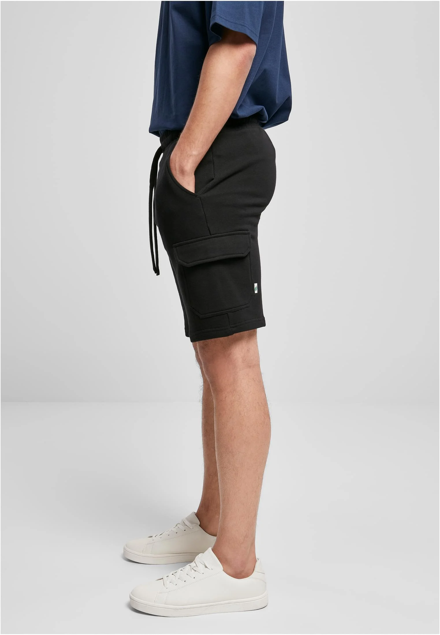 skwm-tb-TB4144_Mw4-00007_076d2f0a-788f-4534-a187-089d85d25fa1 Essentials Cargo Sweatshorts