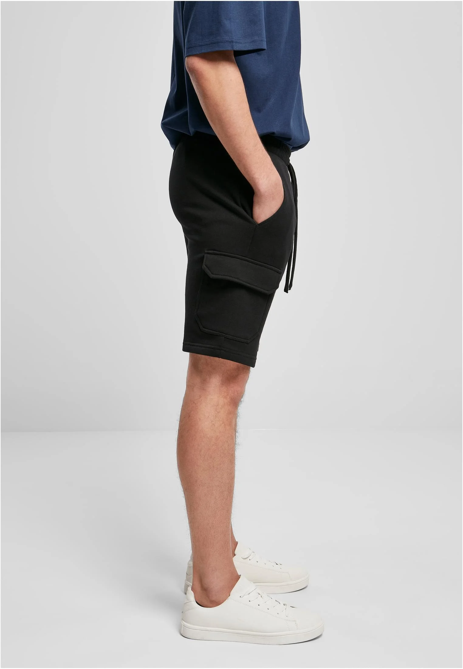 skwm-tb-TB4144_Mw5-00007_d49ae62c-b4f6-434f-866c-bbd4f751c389 Essentials Cargo Sweatshorts