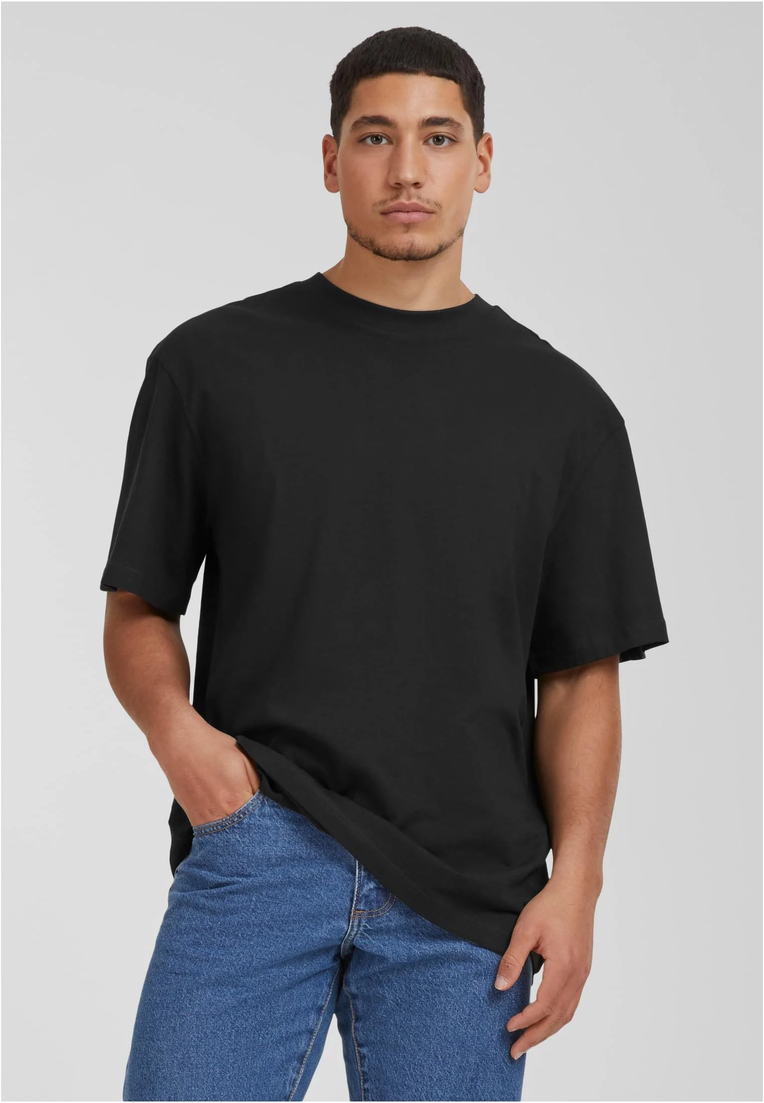 skwm-tb-TB4451_Mw1-00007_3617e780-b8c5-4e11-8595-e680761cf803 Essentials Tall Tee