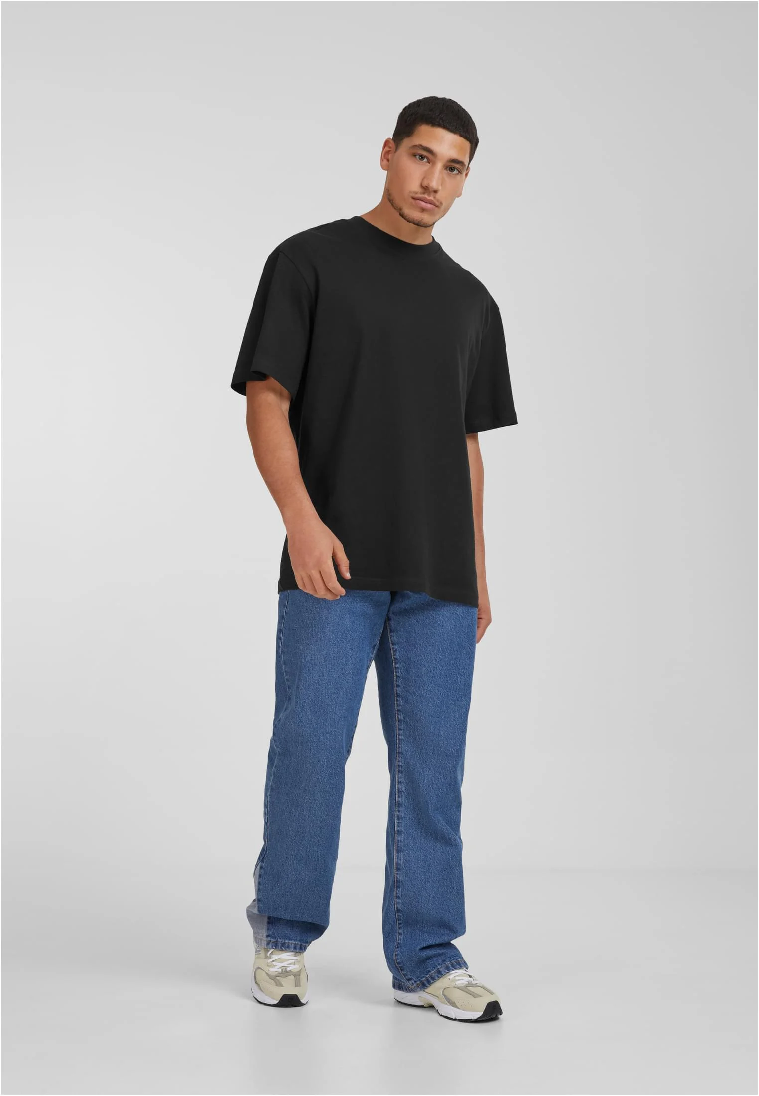 skwm-tb-TB4451_Mw12-00007_32243a8b-53a3-4c15-ab1f-c367ffb487e8 Essentials Tall Tee
