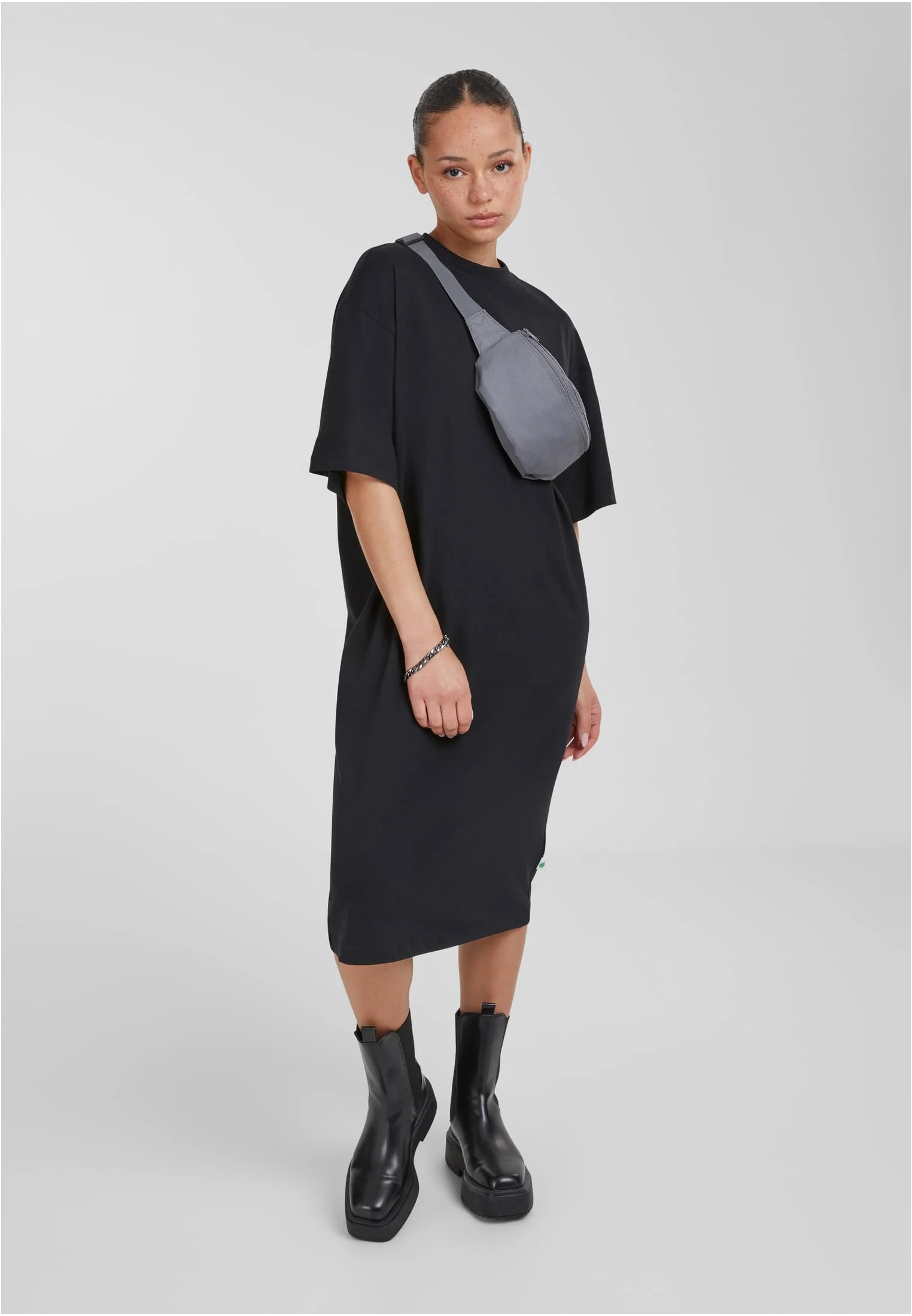skwm-tb-TB4792_Mw12-00007_df9887ea-e08a-43f2-8eb9-38776d12ea7f Ladies Essentials Long Oversized Tee Dress