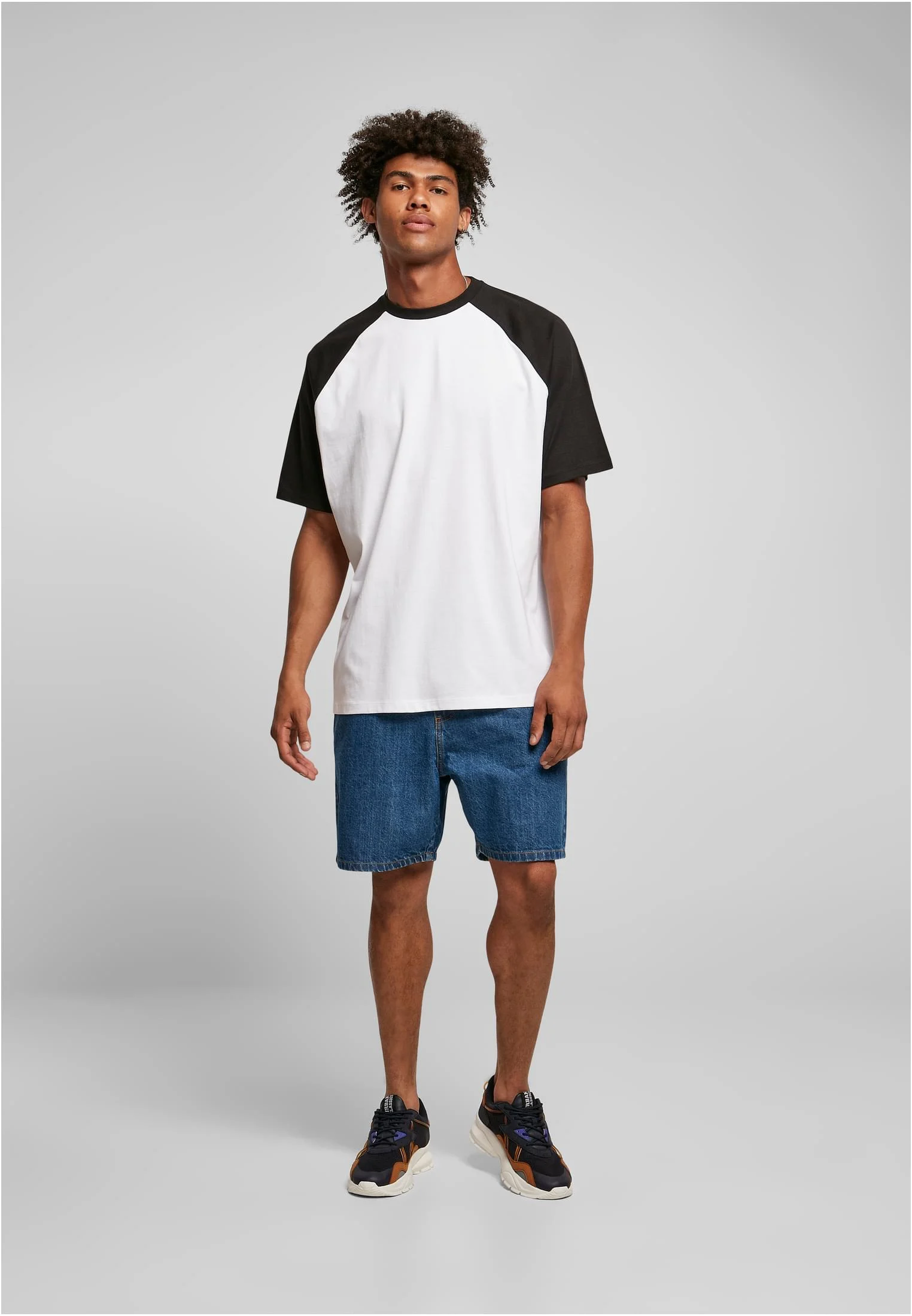 skwm-tb-TB4908_Mw12-01248 Essentials Oversized Raglan Tee