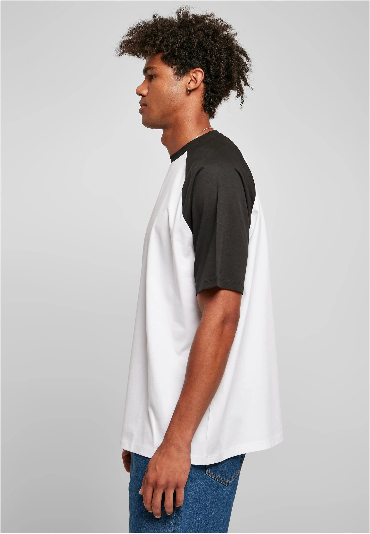 skwm-tb-TB4908_Mw4-01248 Essentials Oversized Raglan Tee