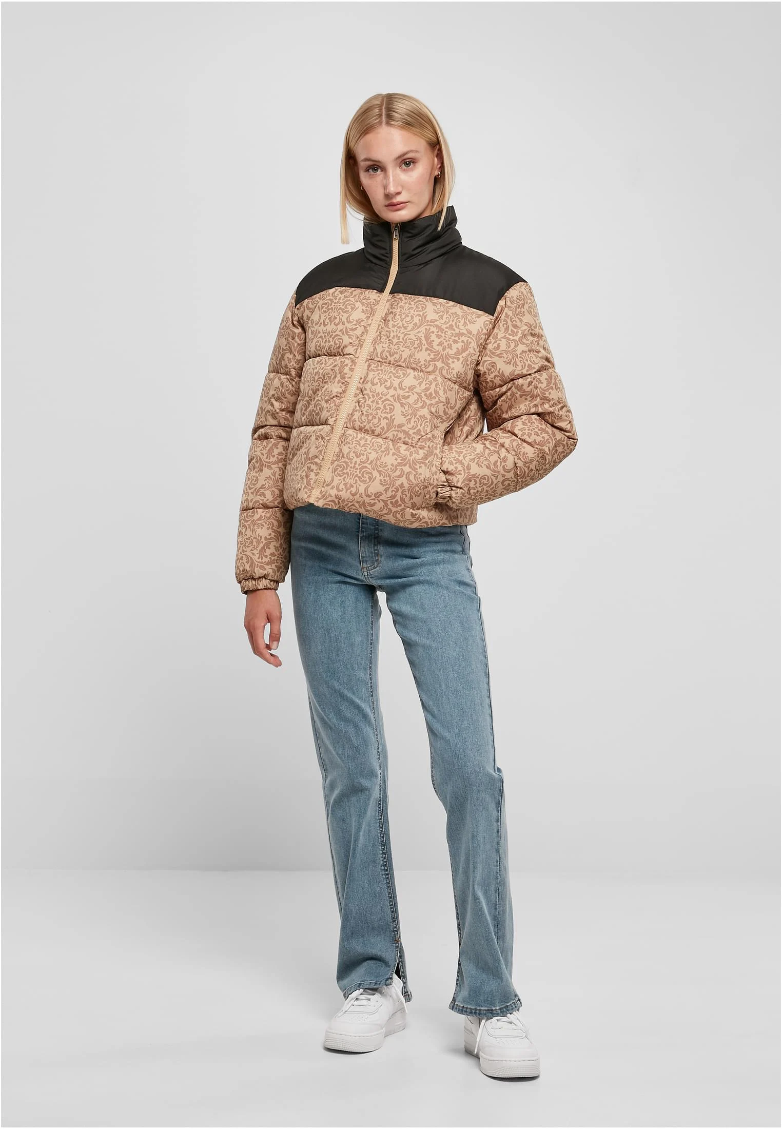 skwm-tb-TB5438_Mw12-04258_2041ffdf-d346-4cf3-bfda-071272052caa Ladies AOP Retro Puffer Jacket