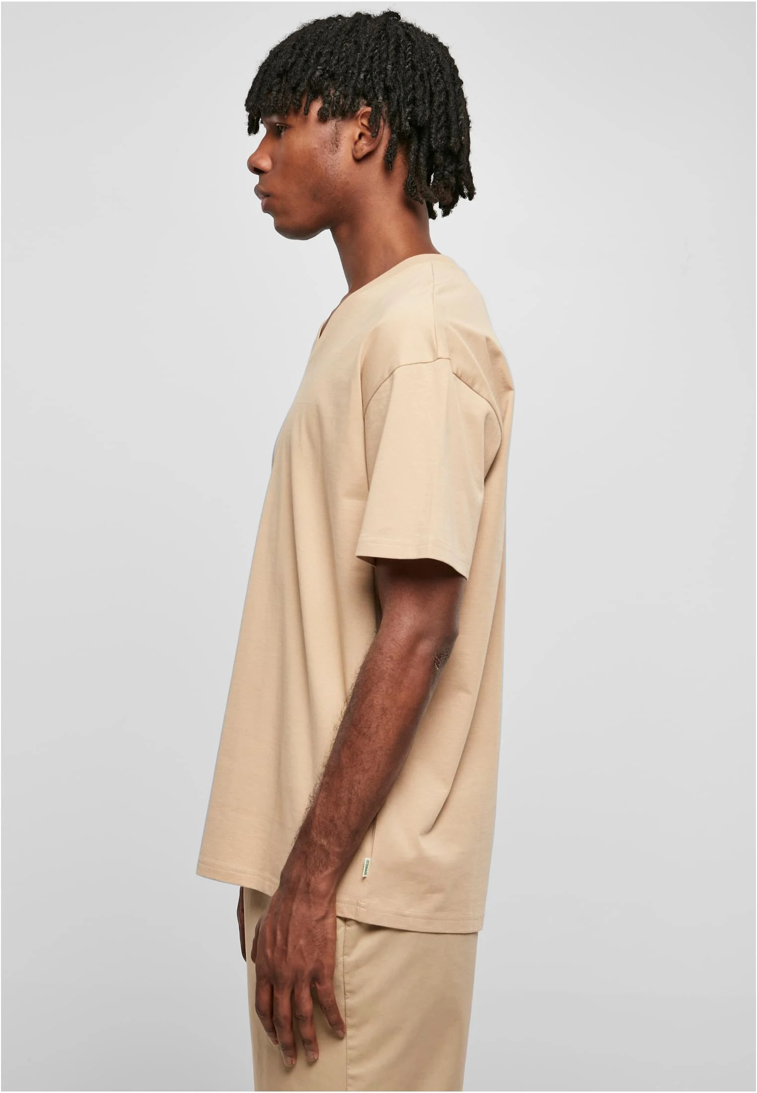 skwm-tb-TB5936_Mw4-03738_6f820357-66d5-4cb9-9f8a-ff48859e39da Essentials Oversized V-Neck Tee