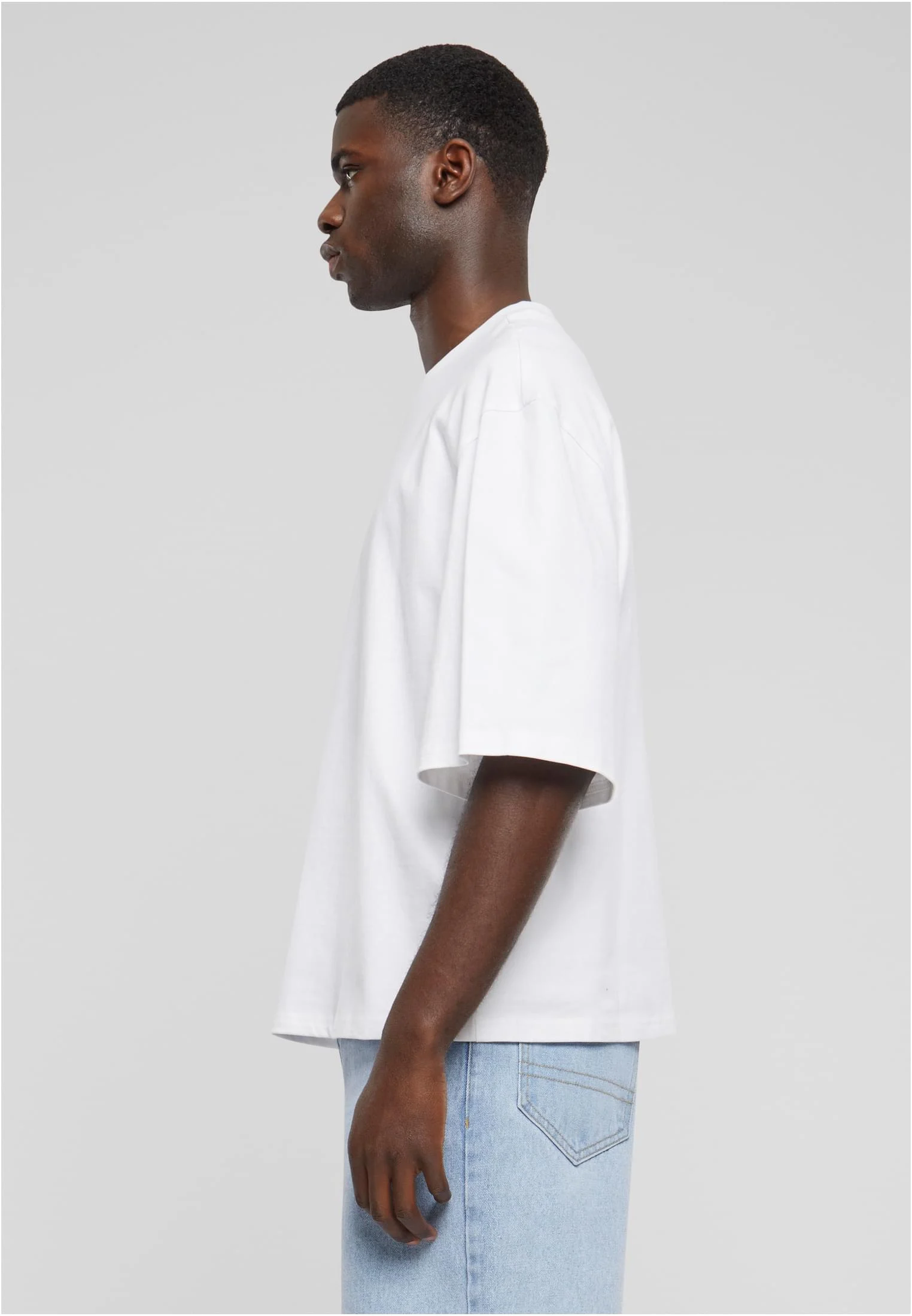 skwm-tb-TB6673_Mw4-00220_481c81d1-b9c9-49a1-9242-c9b0a1f996ea Essentials Oversized Cropped Tee