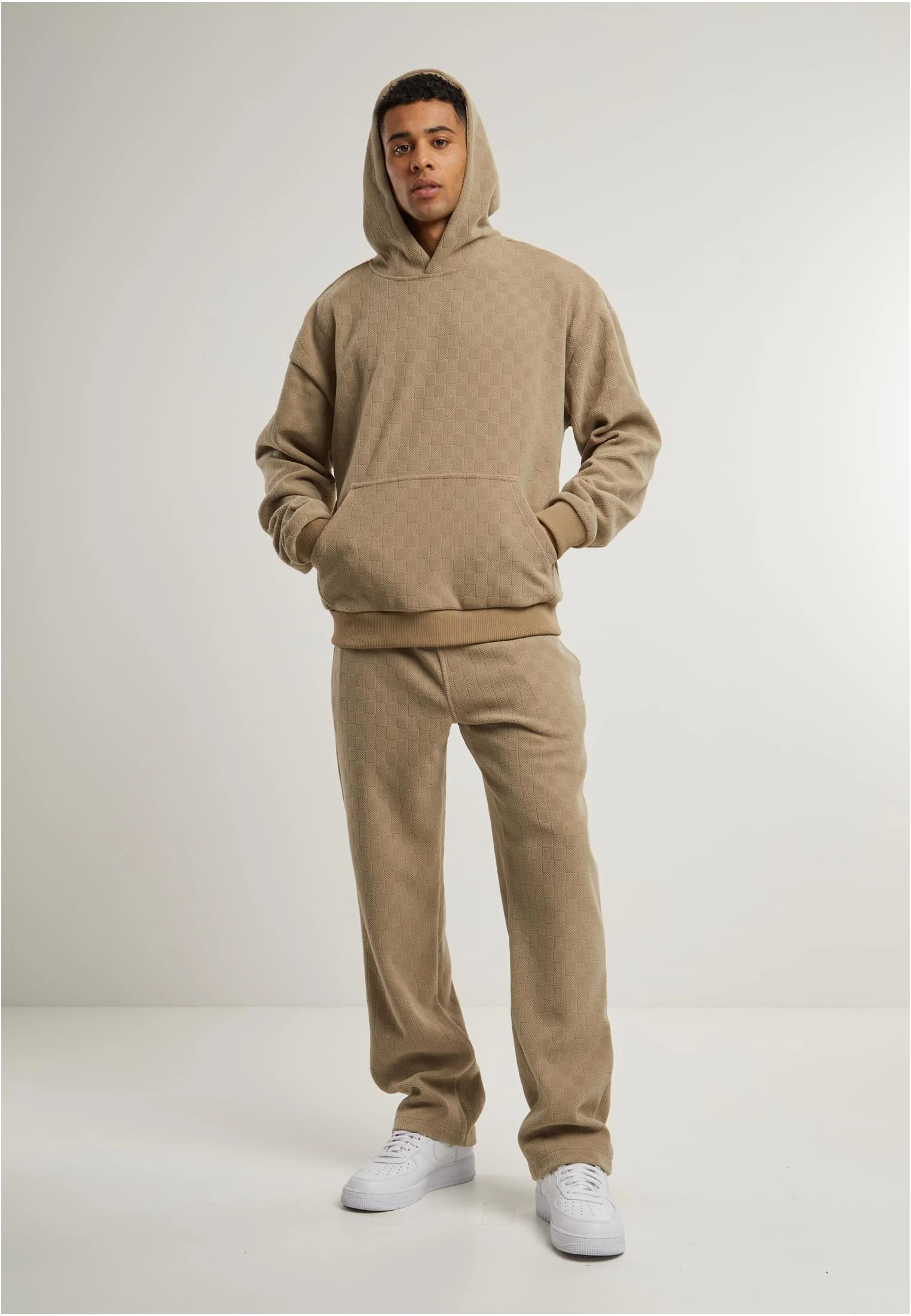 skwm-tb-TB6771_Mw12-03738_2a651c42-9bba-4d46-8ffc-9e249bd29818 Jacquard Velvet Wide Sweatpants