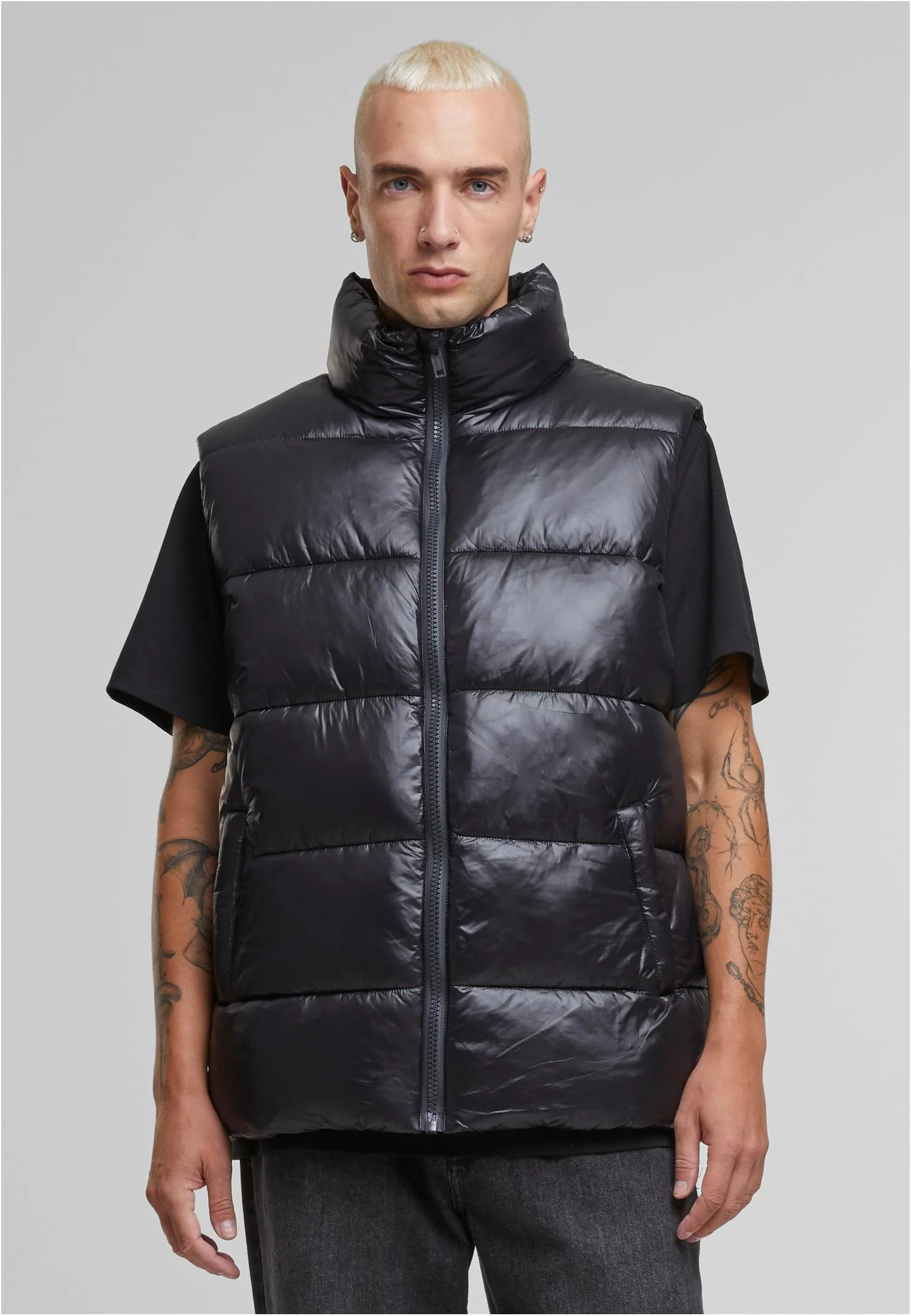 skwm-tb-TB7015_Mw1-00007_7c7a49e5-a10f-4b1e-9e6e-a04f9c27ca63 Essentials Big Puffer Vest