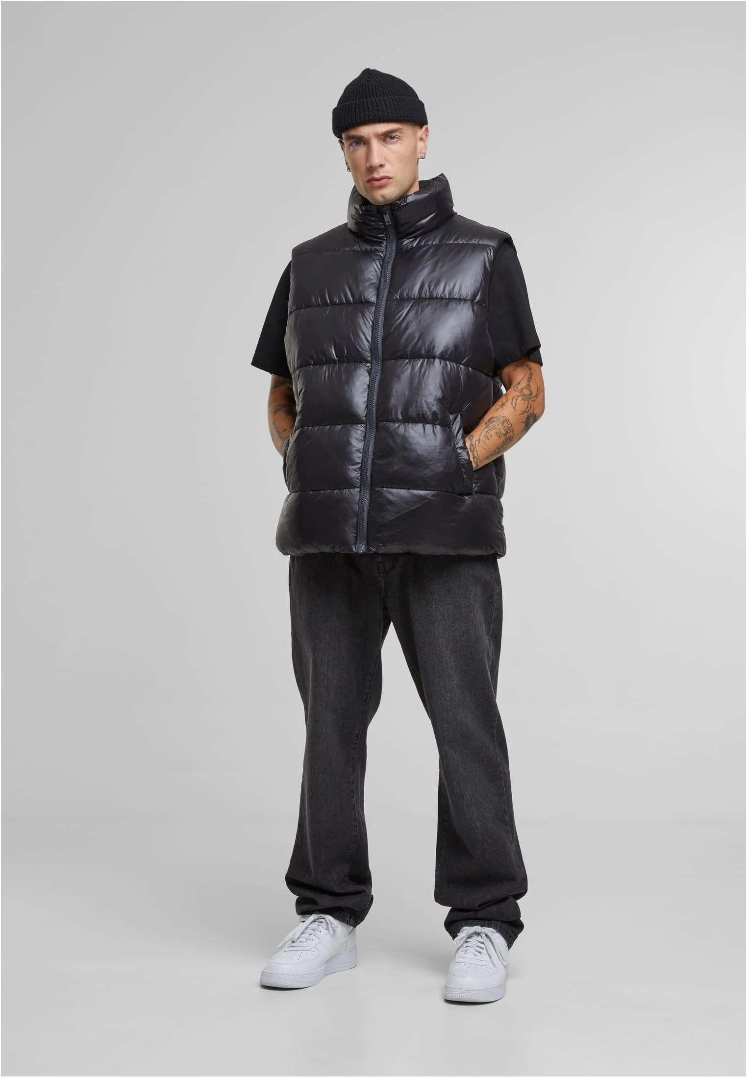 skwm-tb-TB7015_Mw12-00007 Essentials Big Puffer Vest