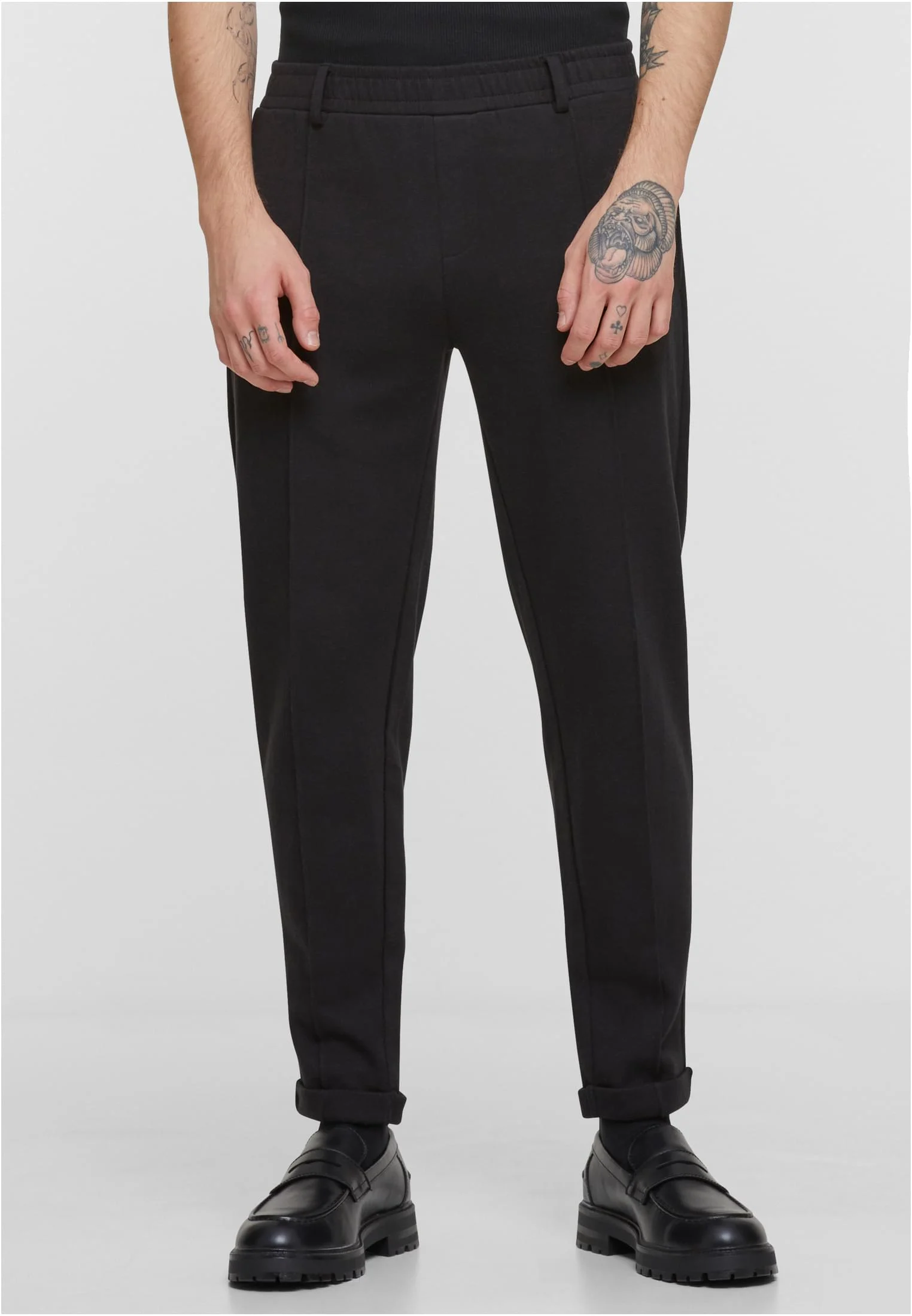 skwm-tb-TB7042_Mw1-00007_fd6b69b7-c769-47ea-8a01-f815ea27b1c6 Cropped Interlock Jogg Chino